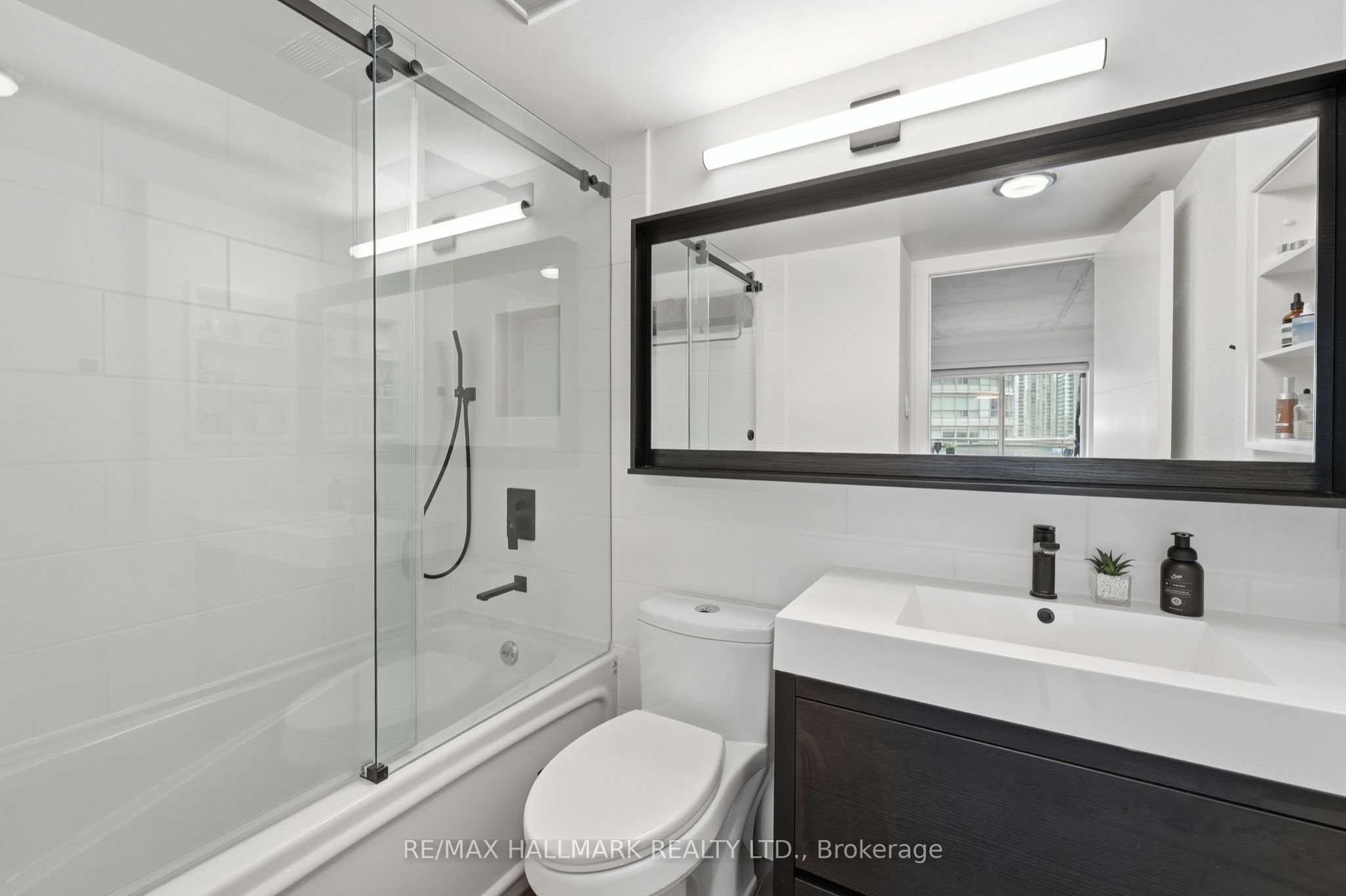 600 Queens Quay W 705 Property Photo 22