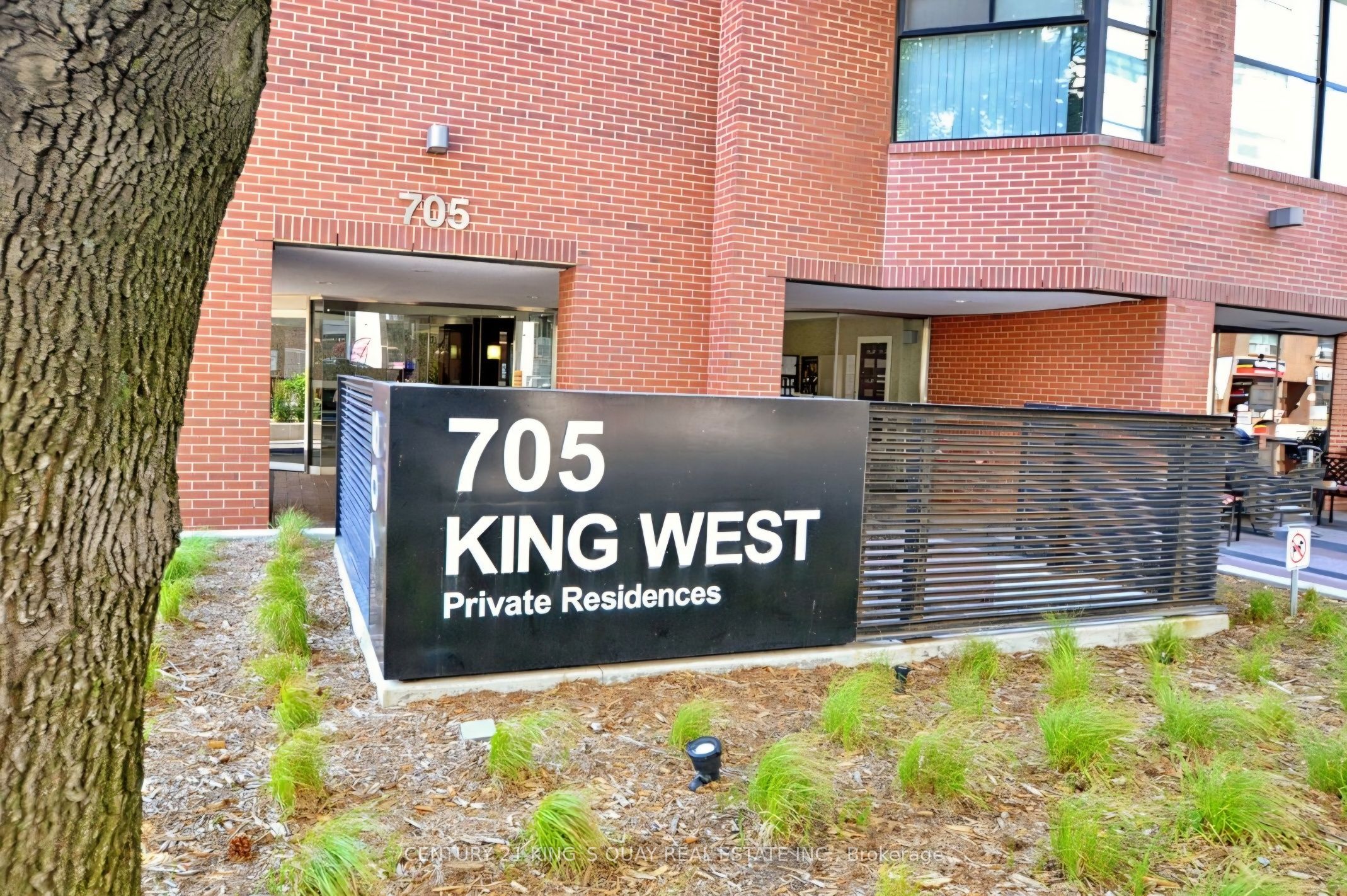 705 King Street W 409 Property Photo 1