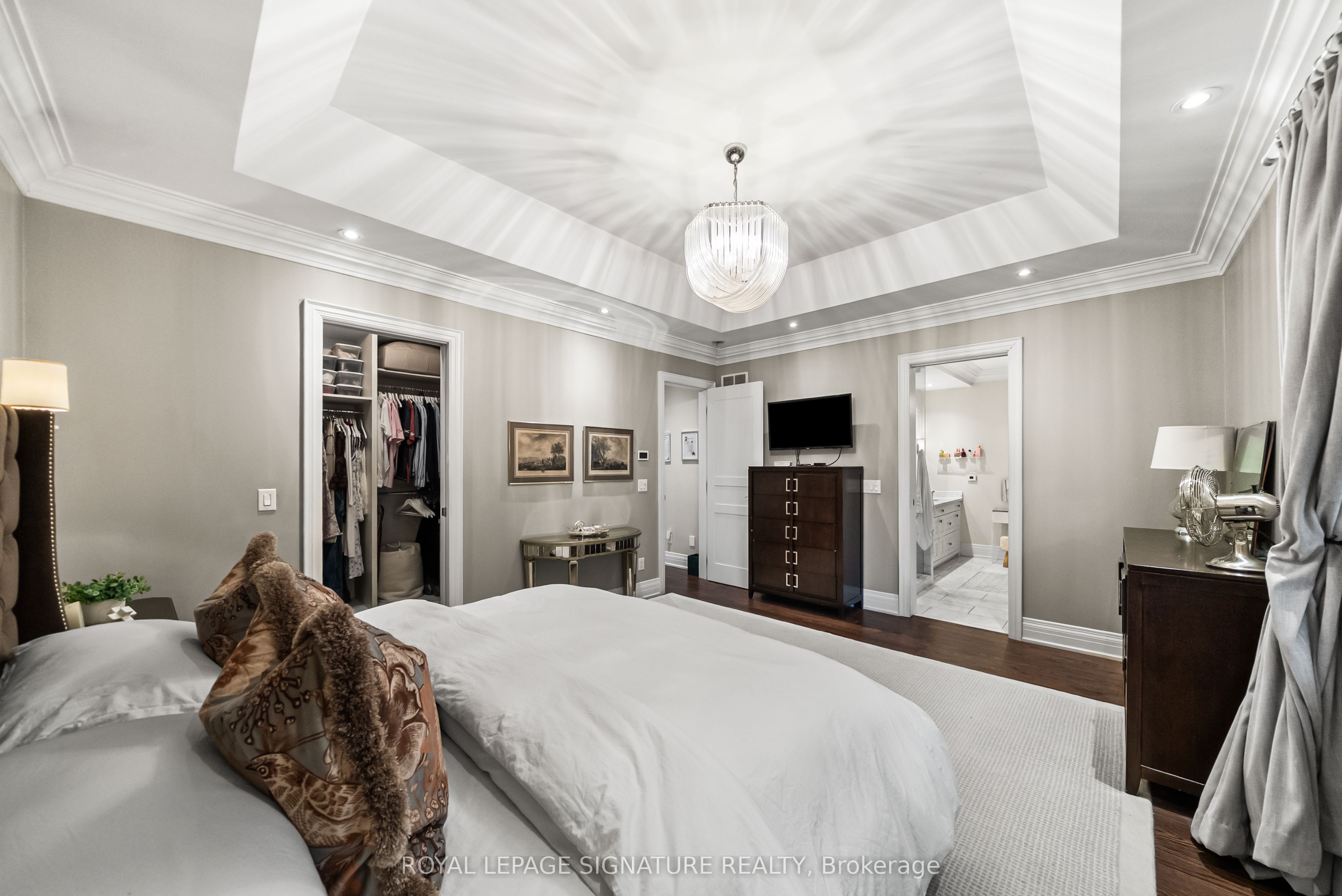 39 Regina Avenue Property Photo 20