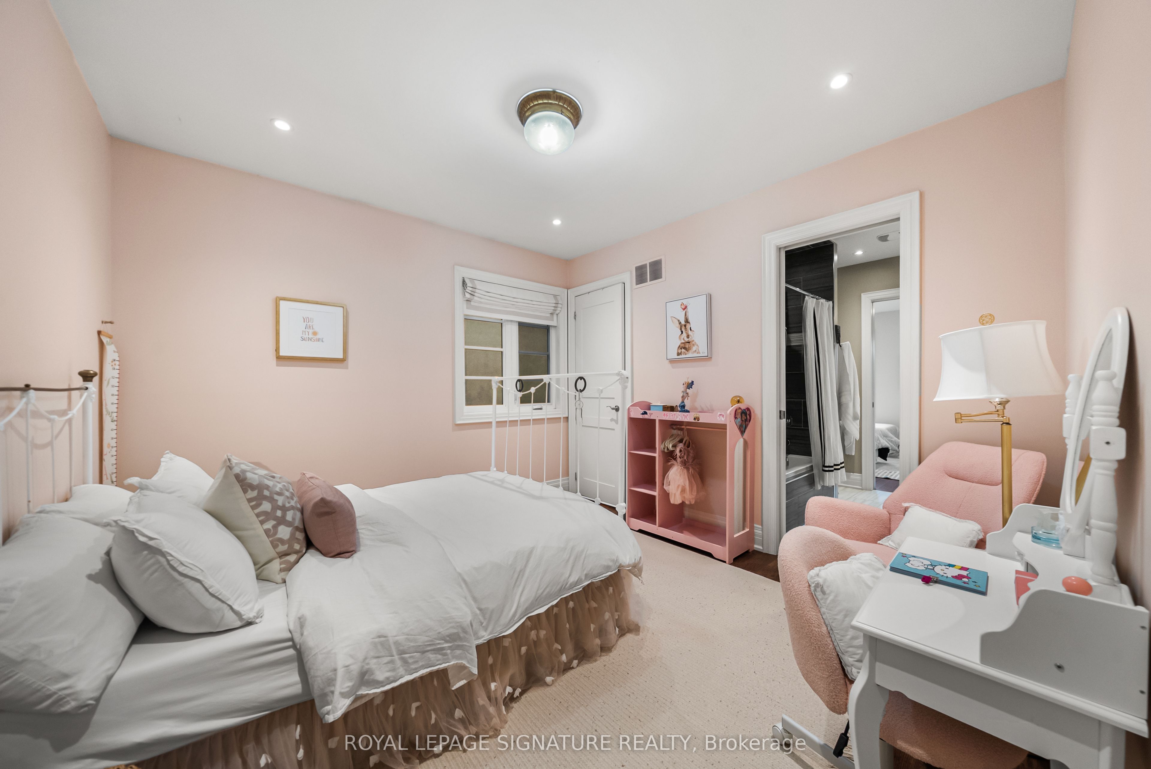 39 Regina Avenue Property Photo 24
