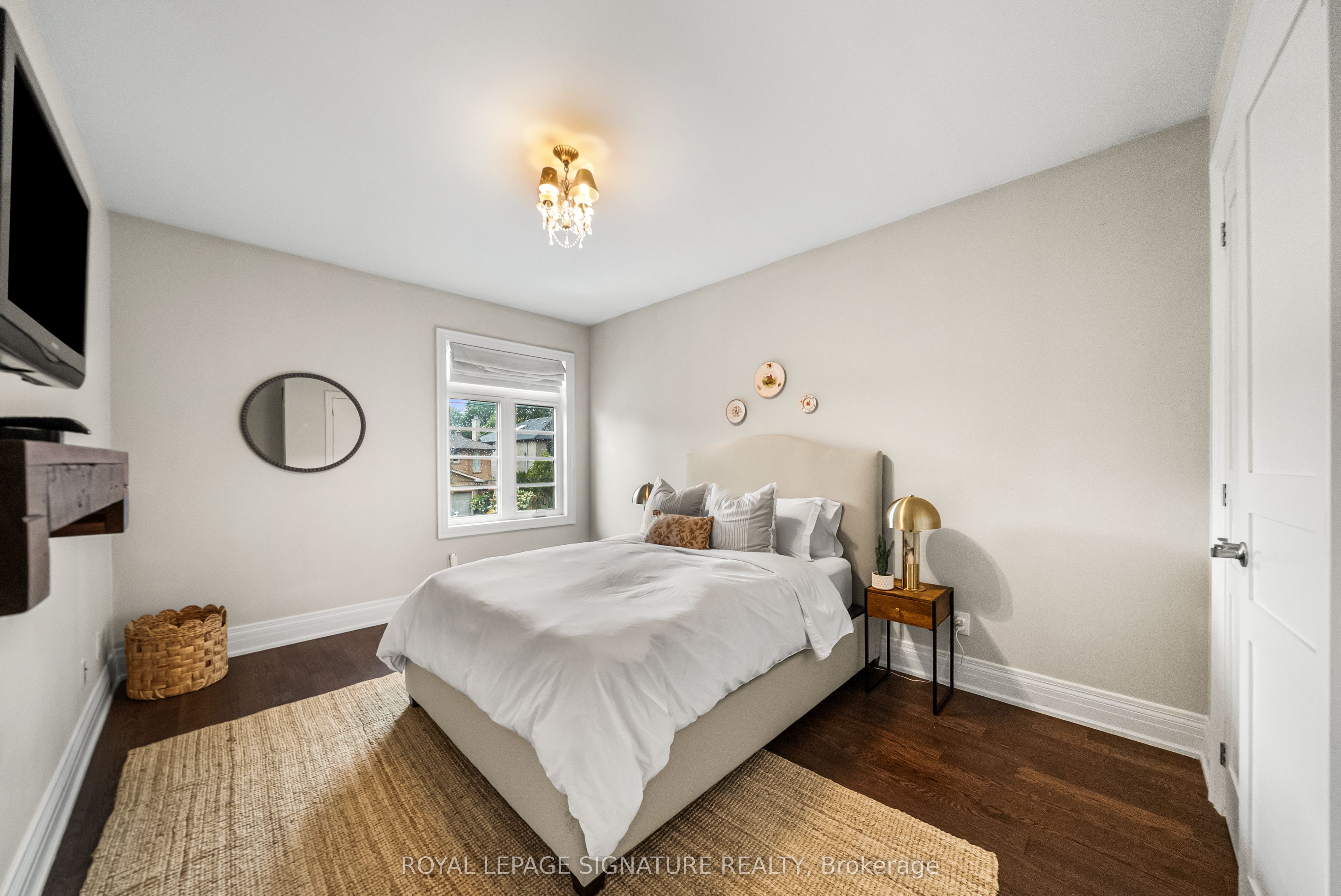39 Regina Avenue Property Photo 25