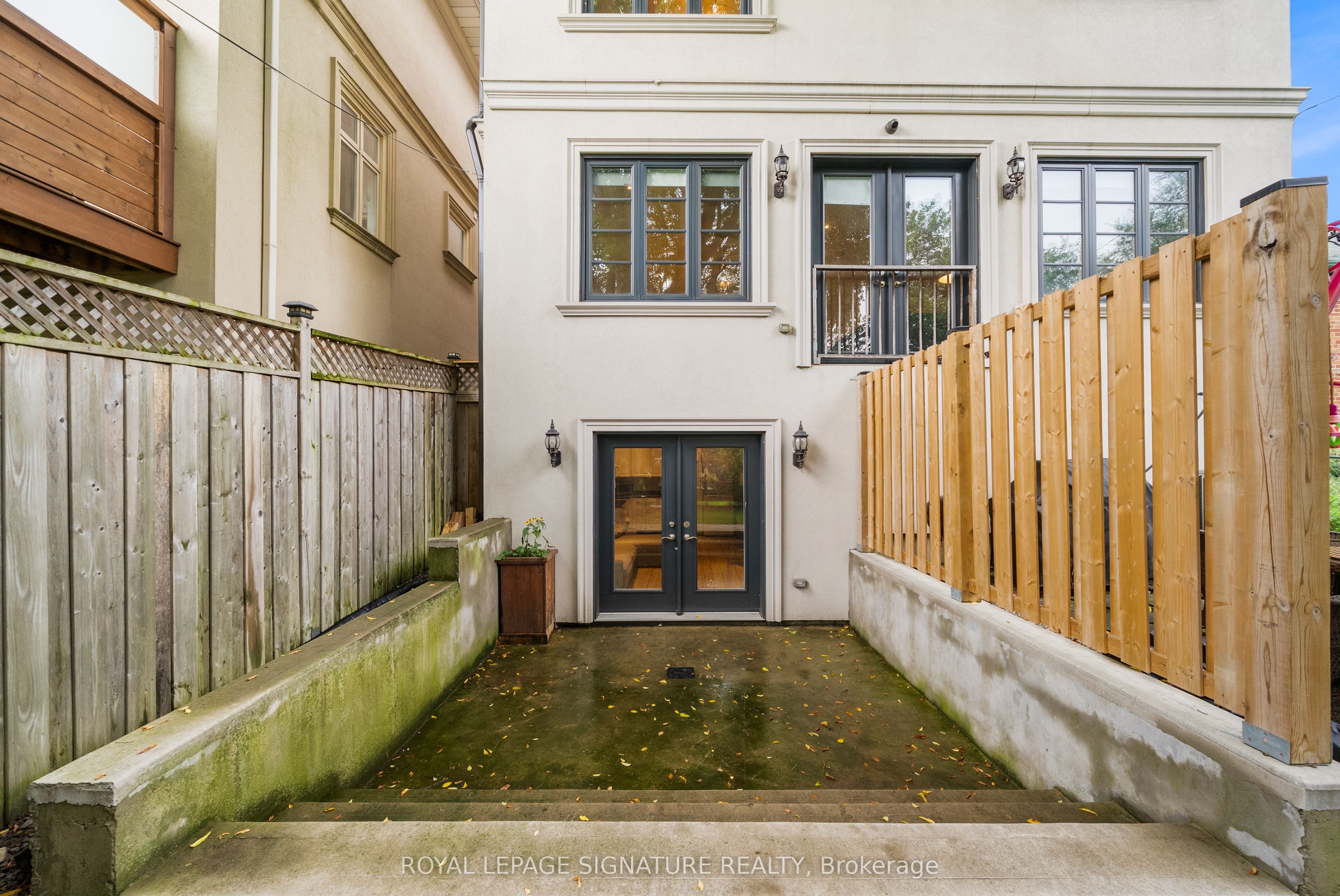 39 Regina Avenue Property Photo 36