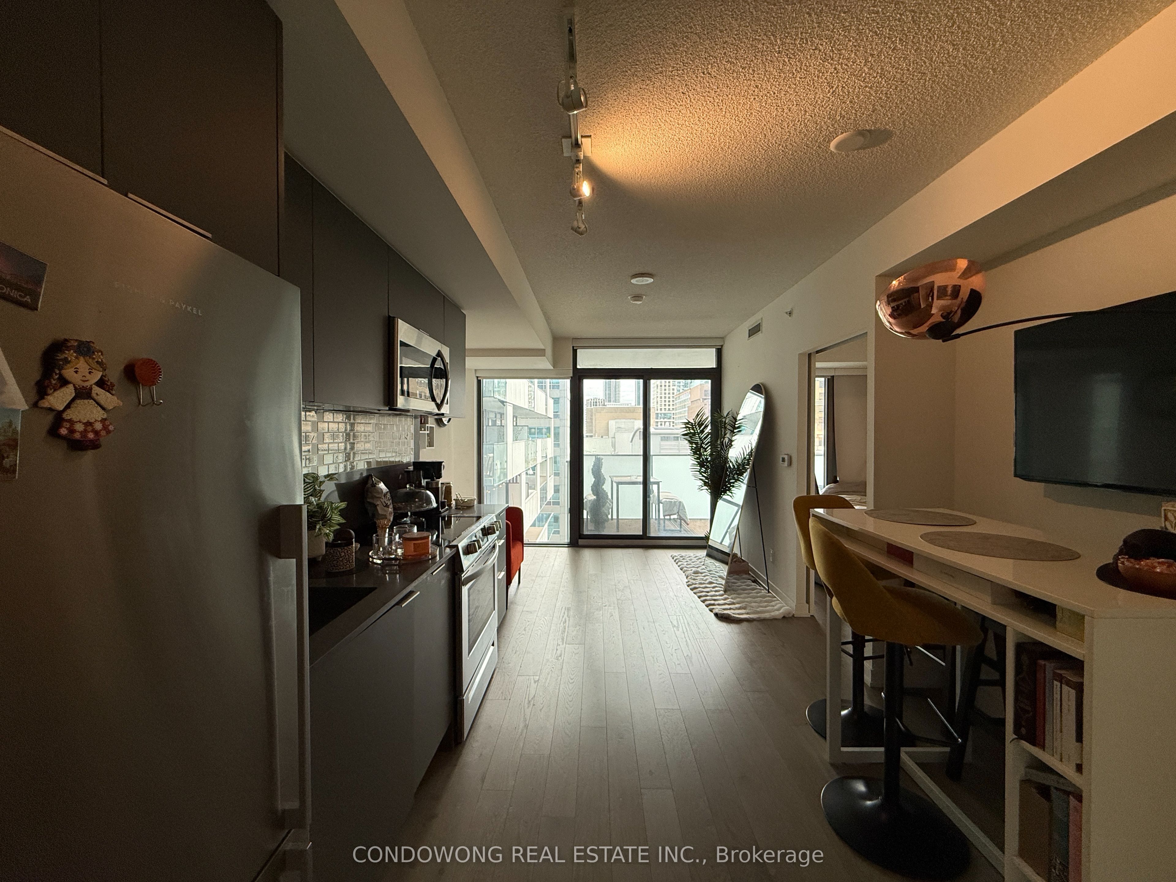 25 Richmond Street E 1608 Property Photo 1