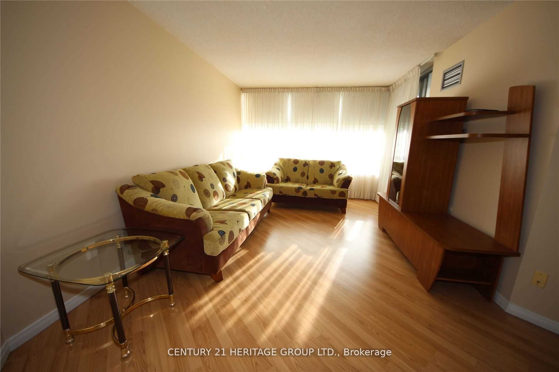 1101 Steeles Avenue W 909 Property Photo 6