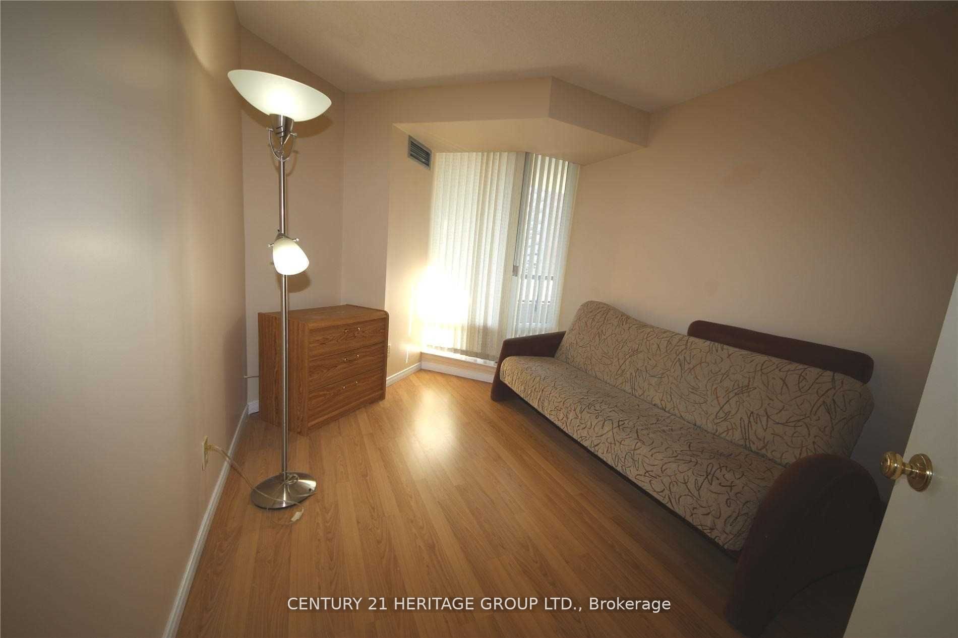 1101 Steeles Avenue W 909 Property Photo 7