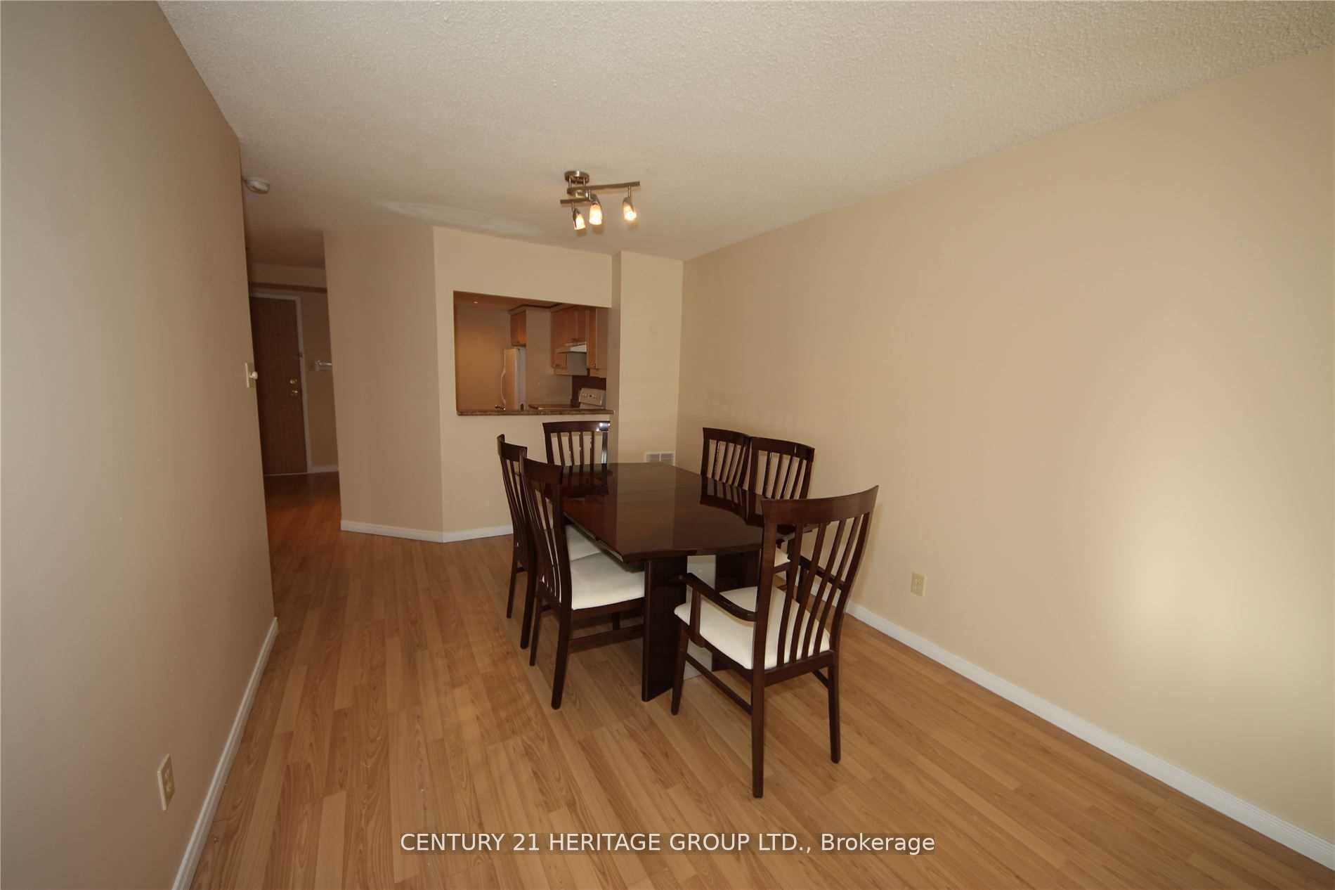 1101 Steeles Avenue W 909 Property Photo 8