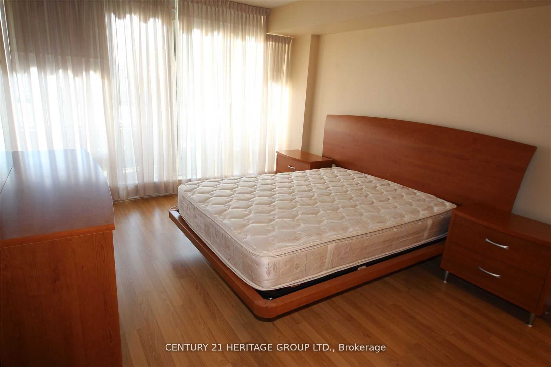 1101 Steeles Avenue W 909 Property Photo 13