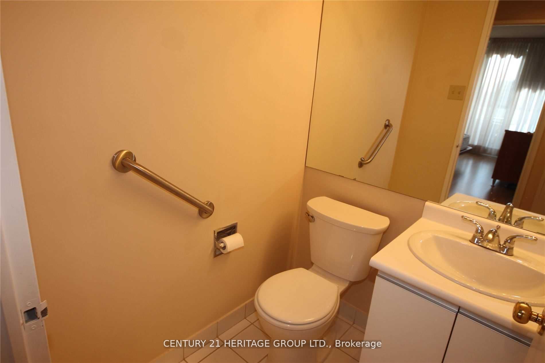 1101 Steeles Avenue W 909 Property Photo 15