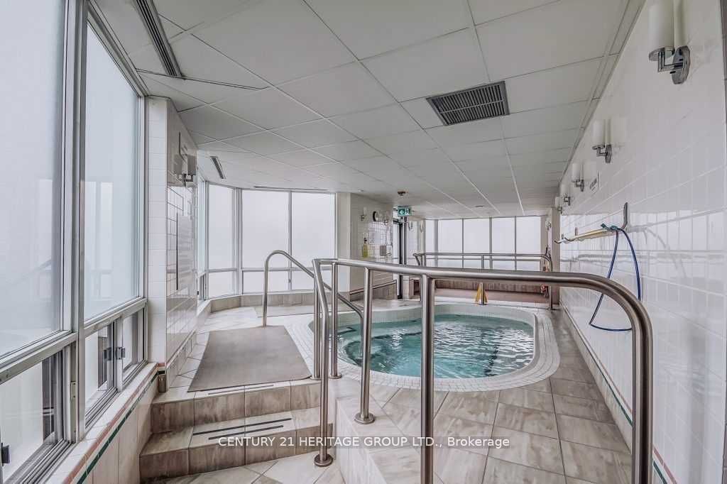 1101 Steeles Avenue W 909 Property Photo 21