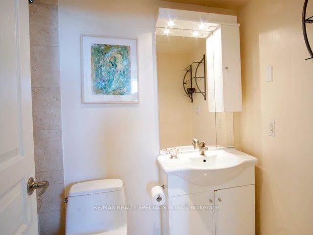 1 Avondale Avenue 501 Property Photo 7
