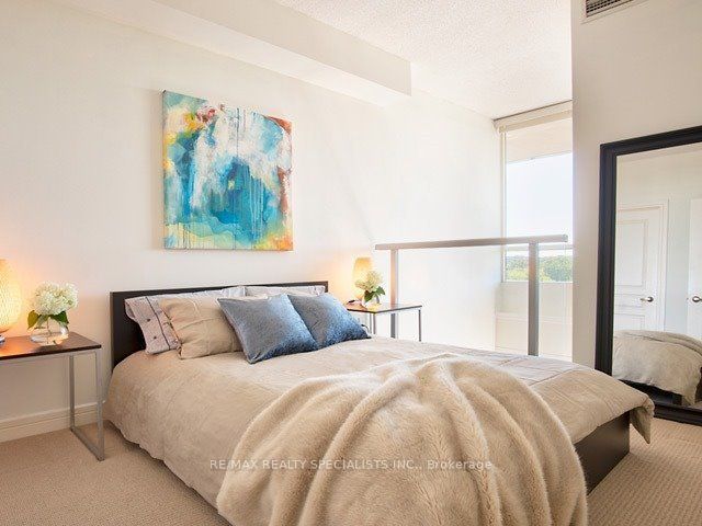 1 Avondale Avenue 501 Property Photo 11
