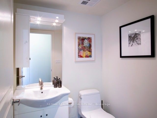 1 Avondale Avenue 501 Property Photo 12