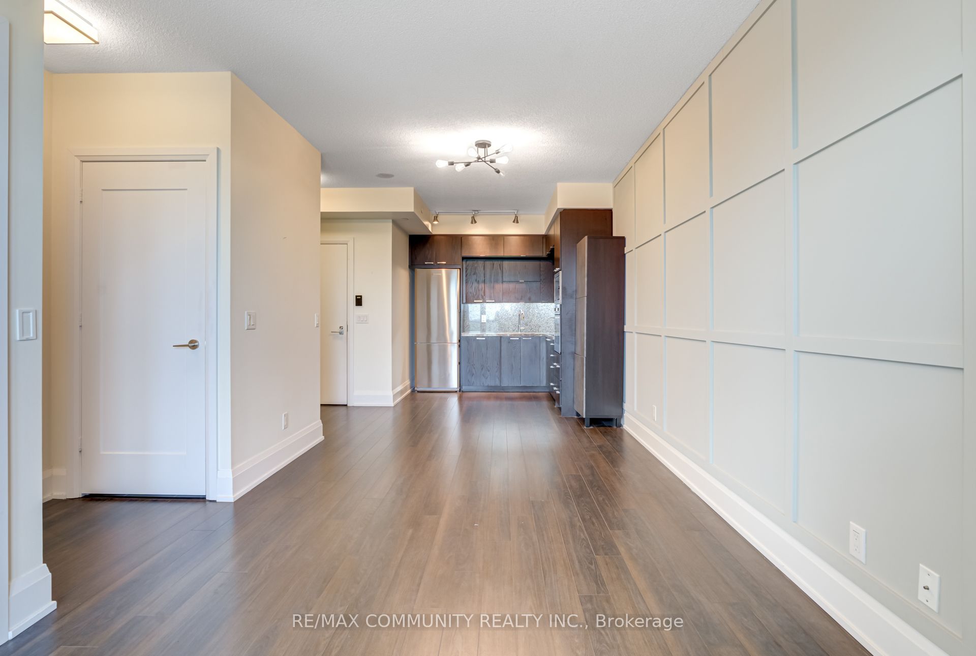 120 Harrison Garden Boulevard 1008 Property Photo 16