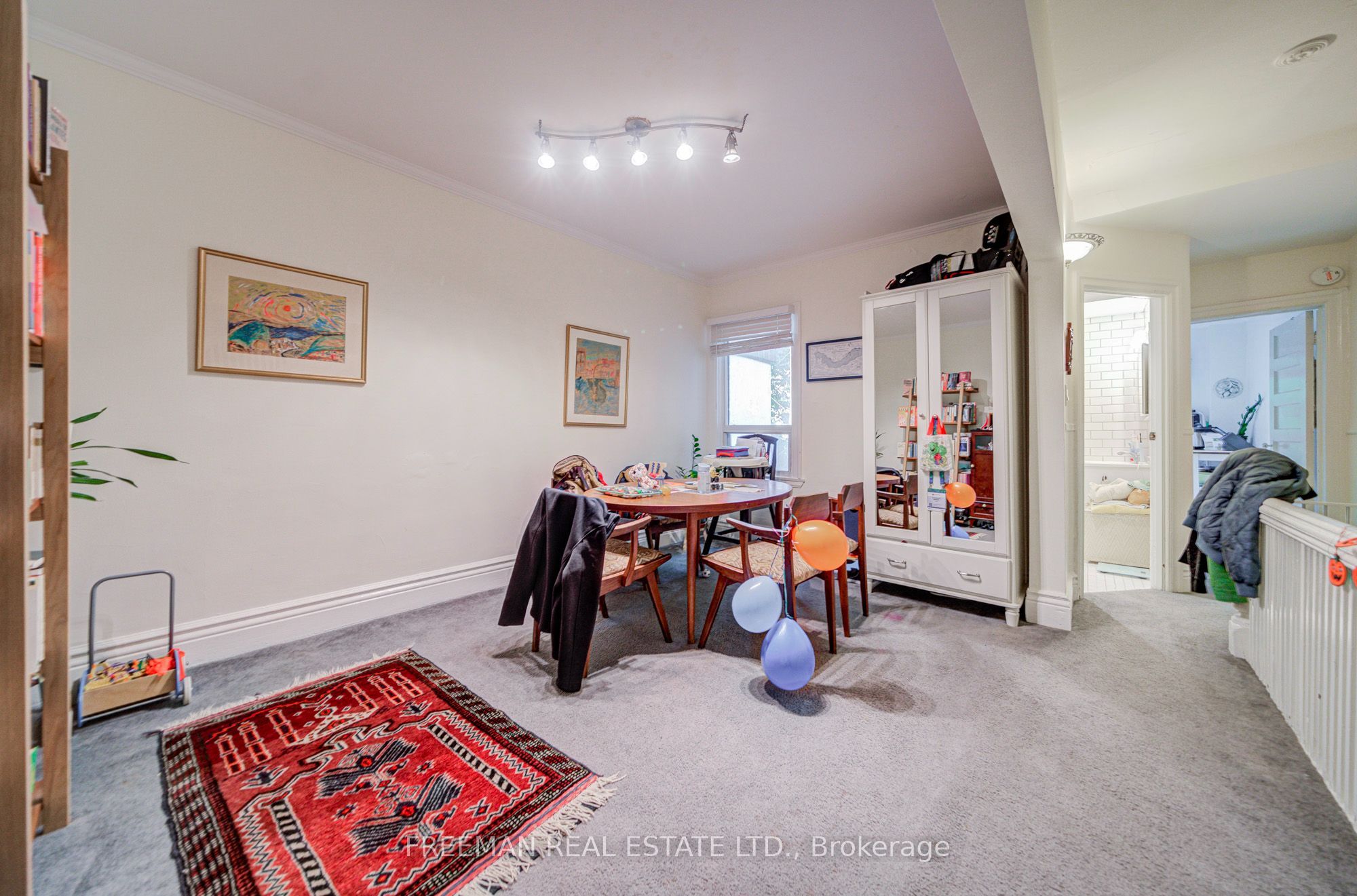 267 Albany Avenue Property Photo 4