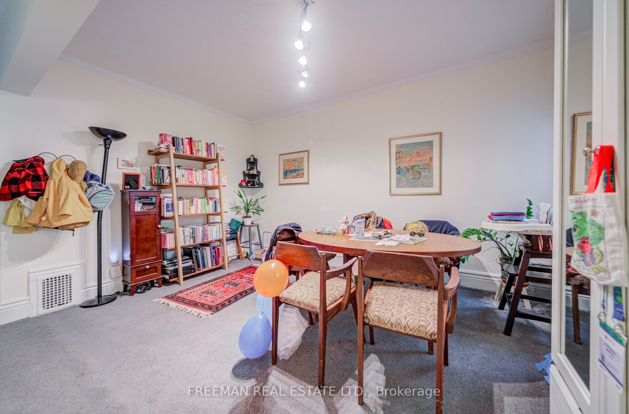267 Albany Avenue Property Photo 5