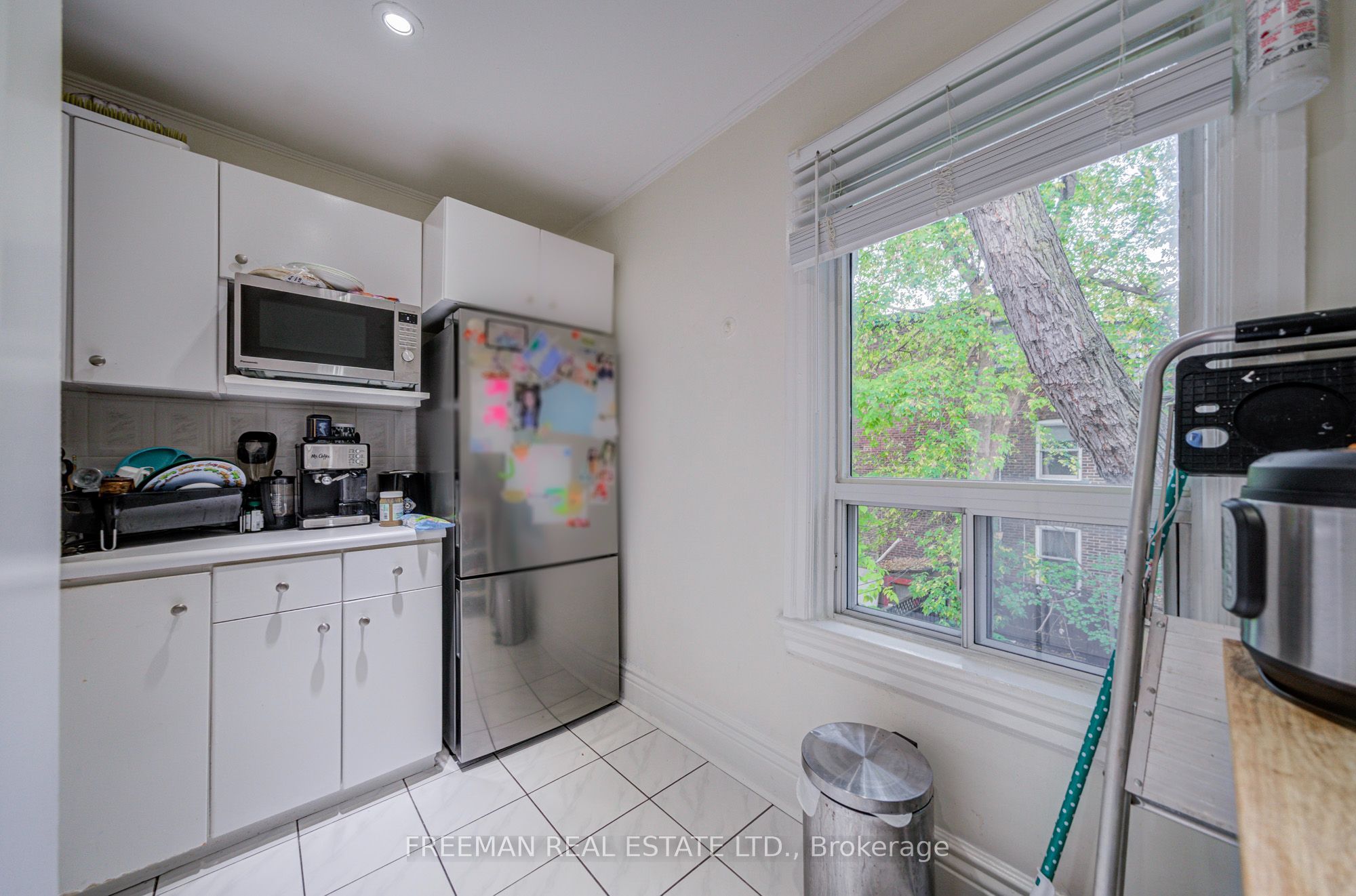 267 Albany Avenue Property Photo 6