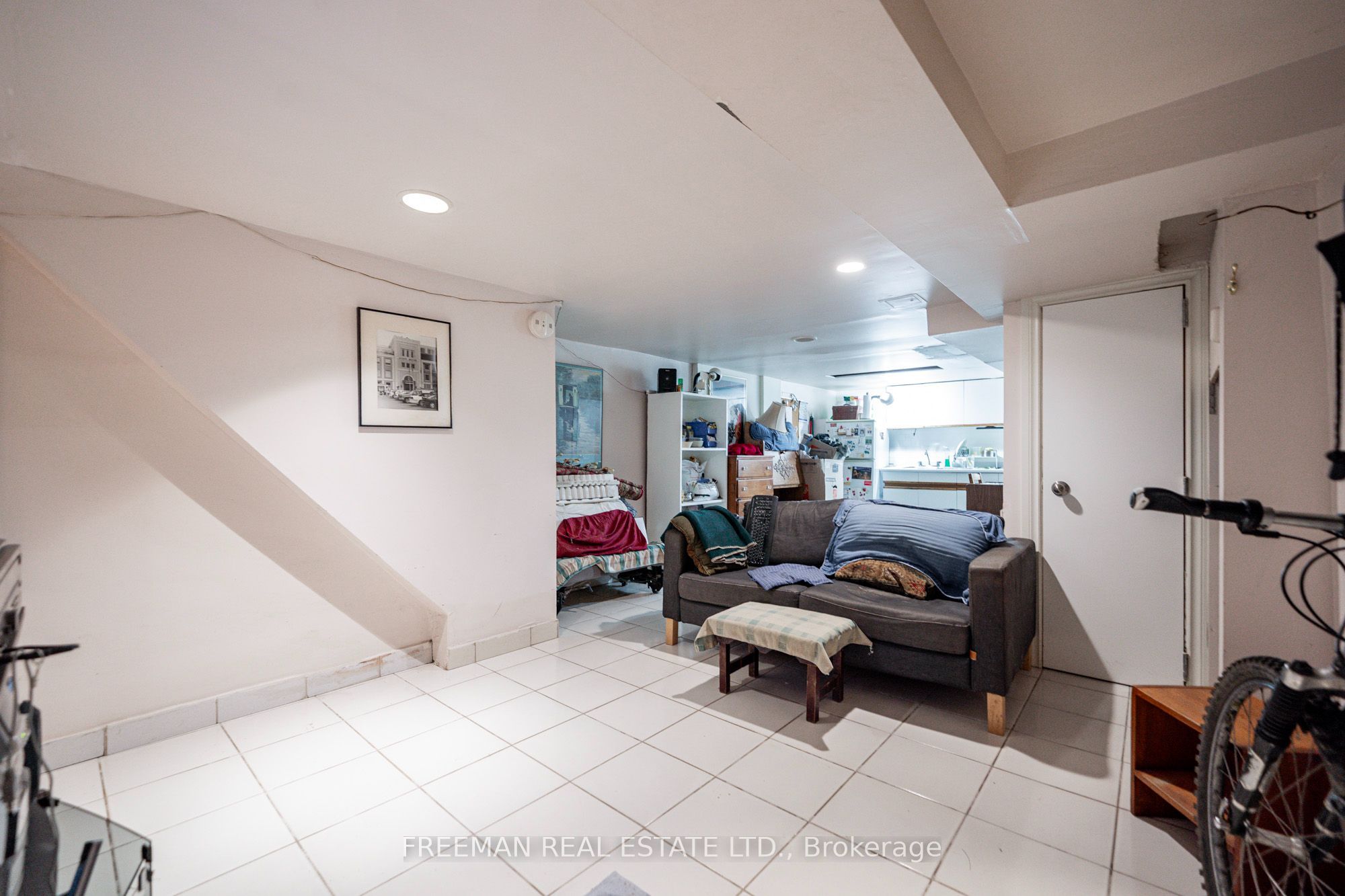 267 Albany Avenue Property Photo 15