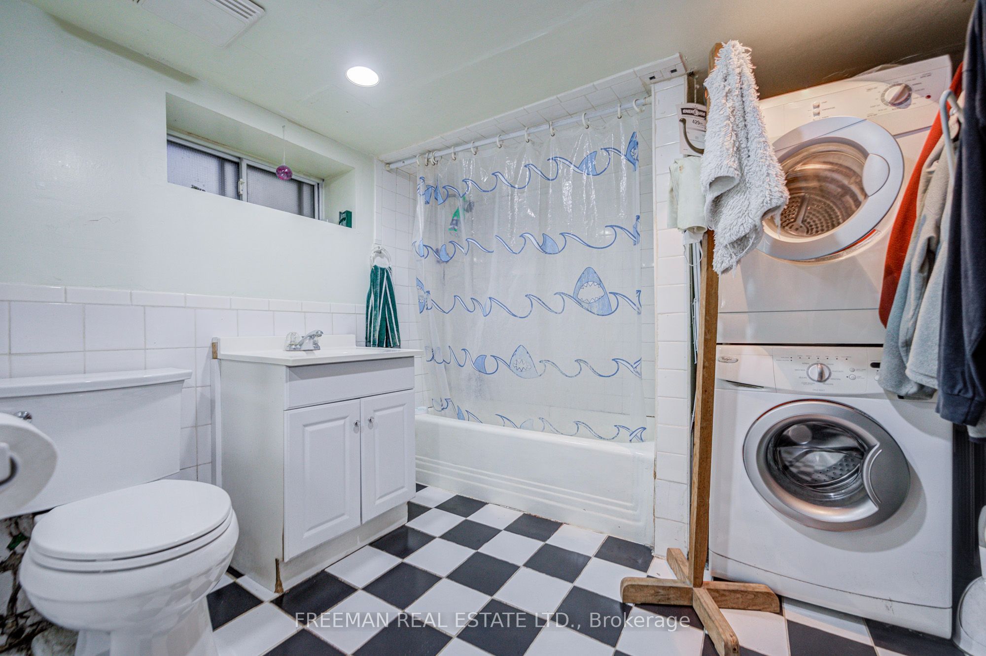 267 Albany Avenue Property Photo 18