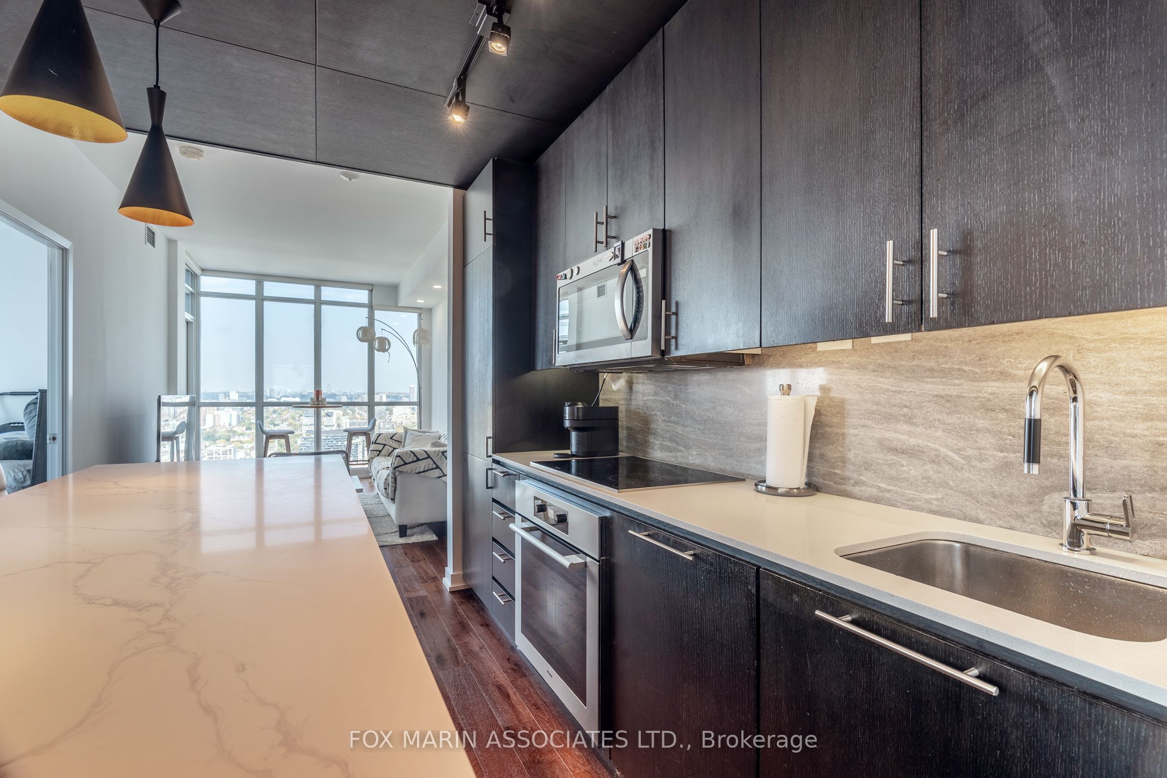15 Iceboat Terrace Ph12 Property Photo 3
