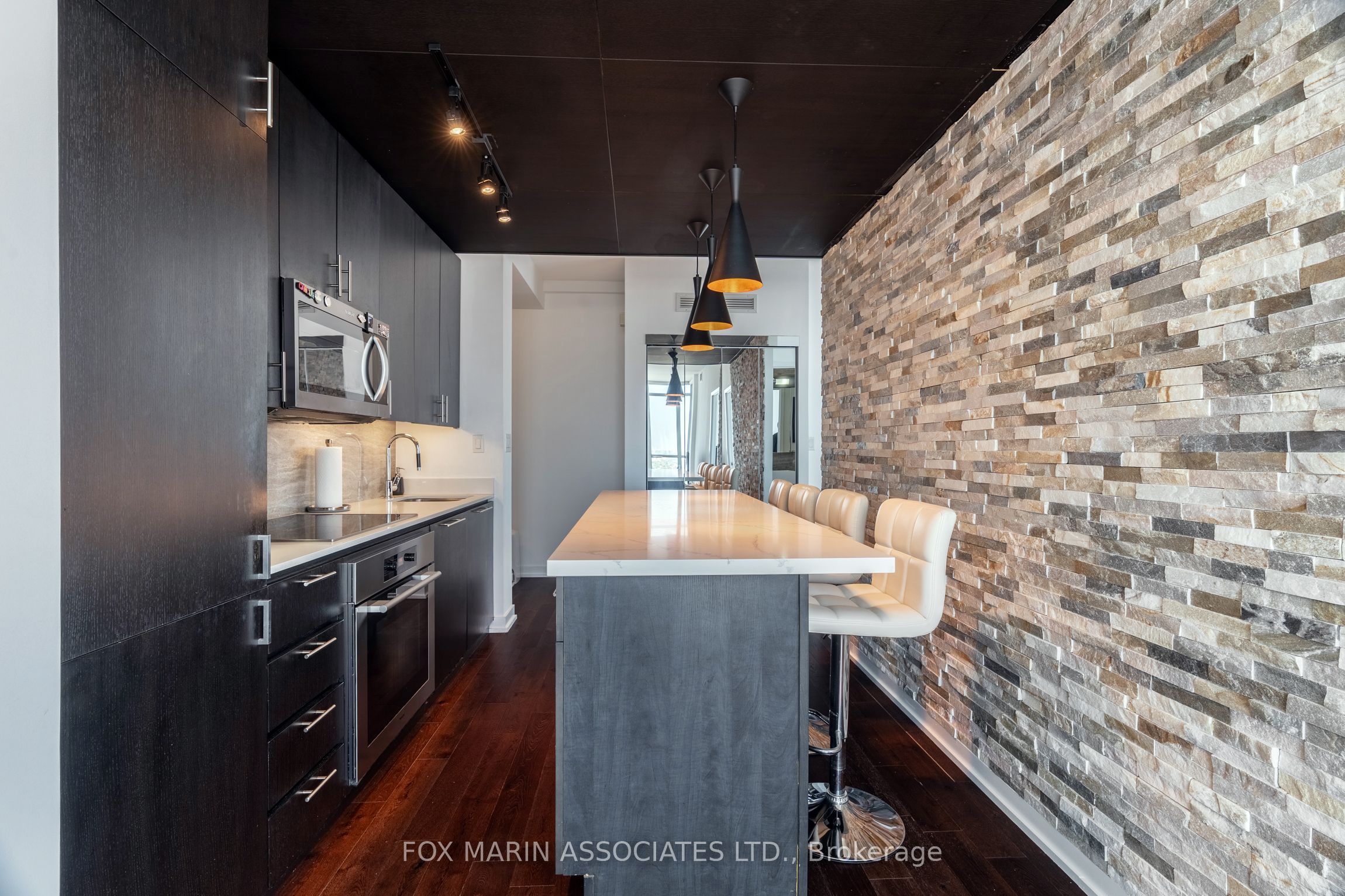 15 Iceboat Terrace Ph12 Property Photo 7