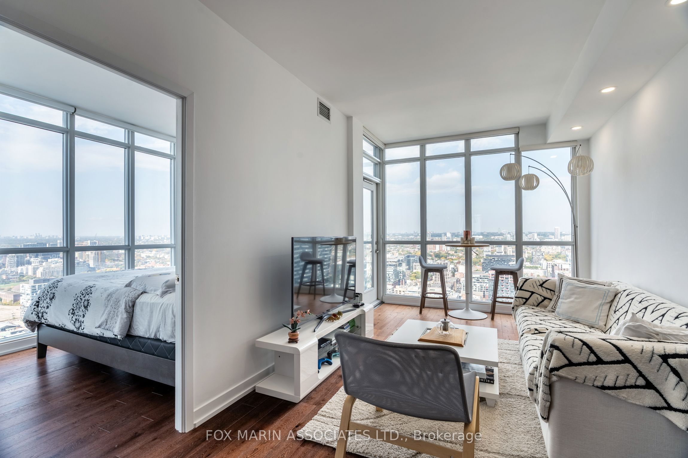 15 Iceboat Terrace Ph12 Property Photo 11
