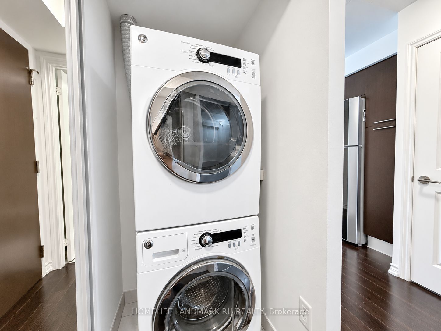 386 Yonge Street 2316 Property Photo 11