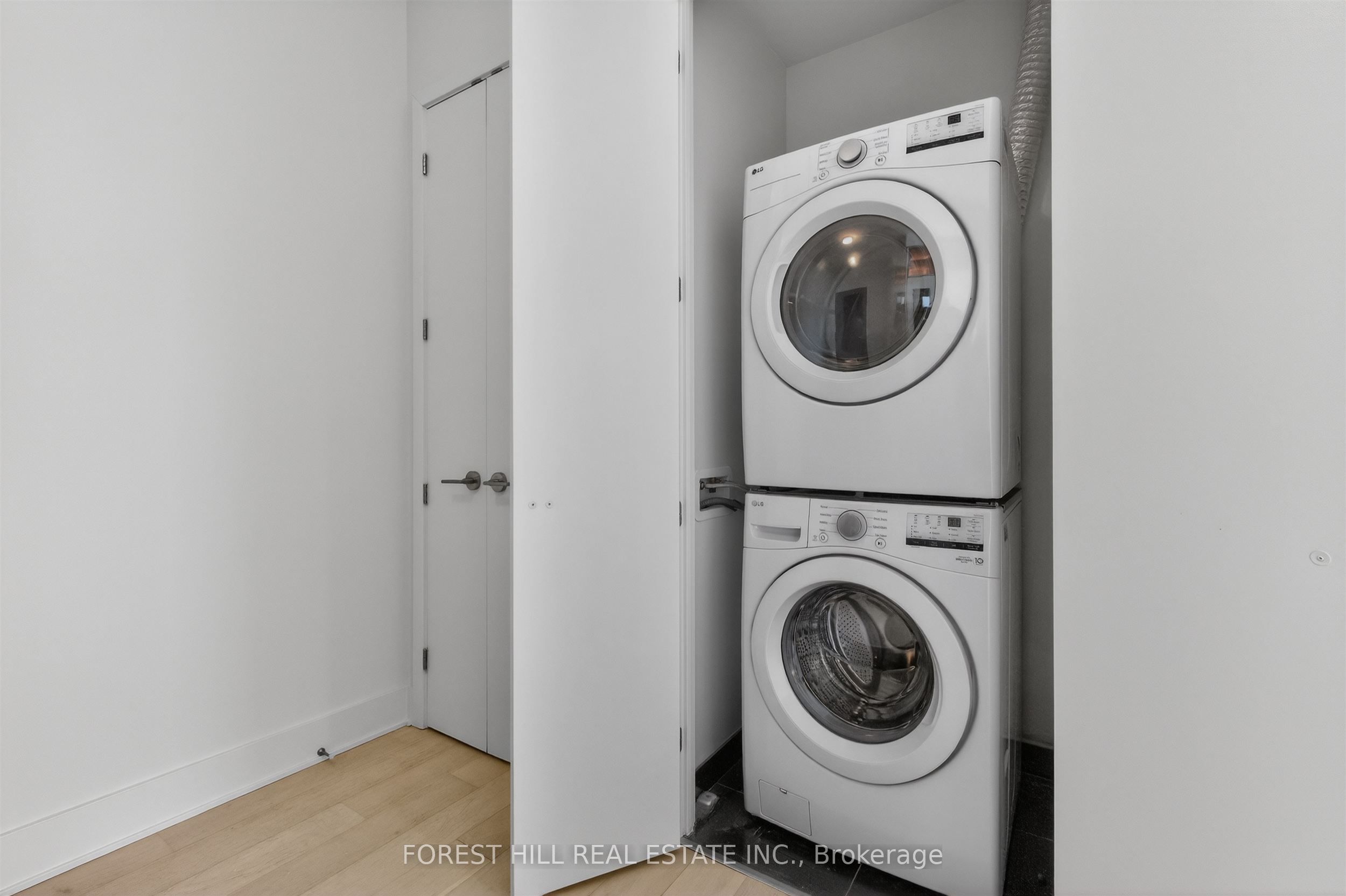 11 Yorkville Avenue Ph02 Property Photo 36