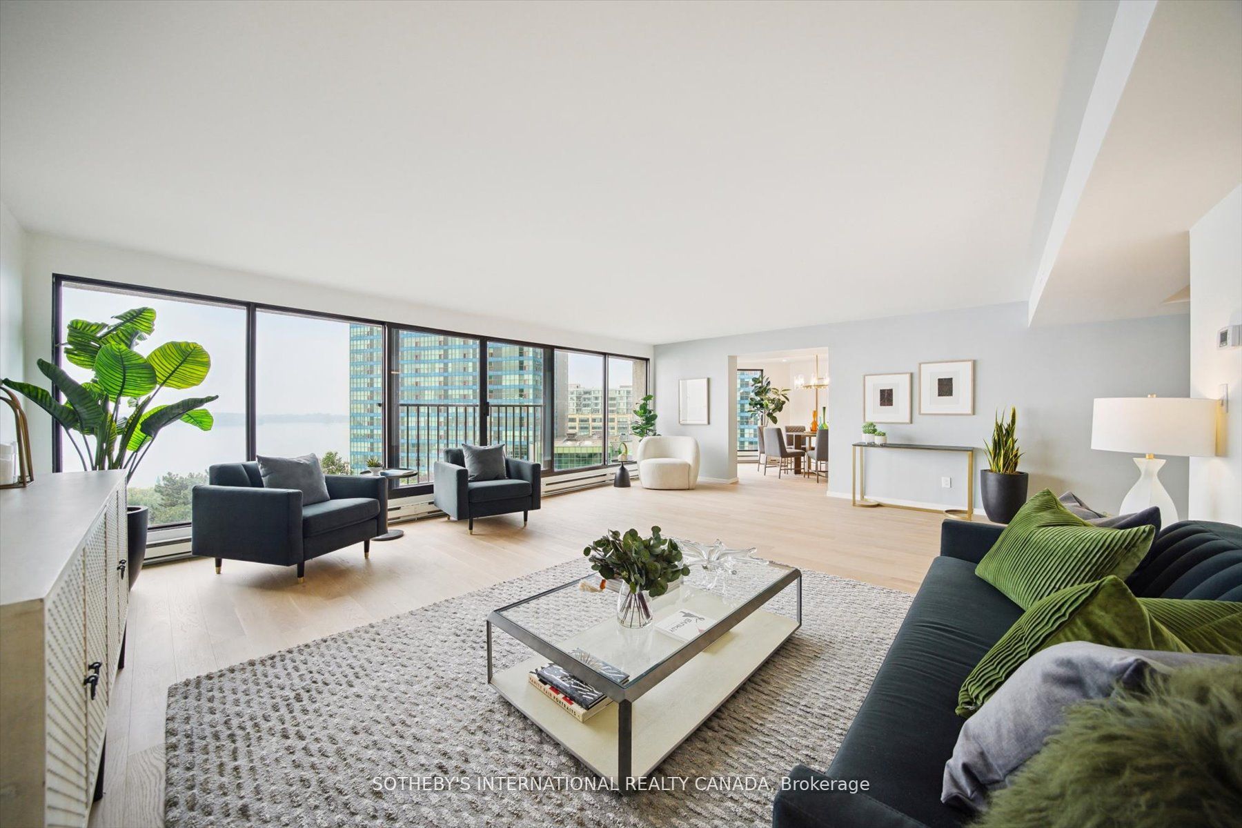 65 Harbour Square 1110 Property Photo 4