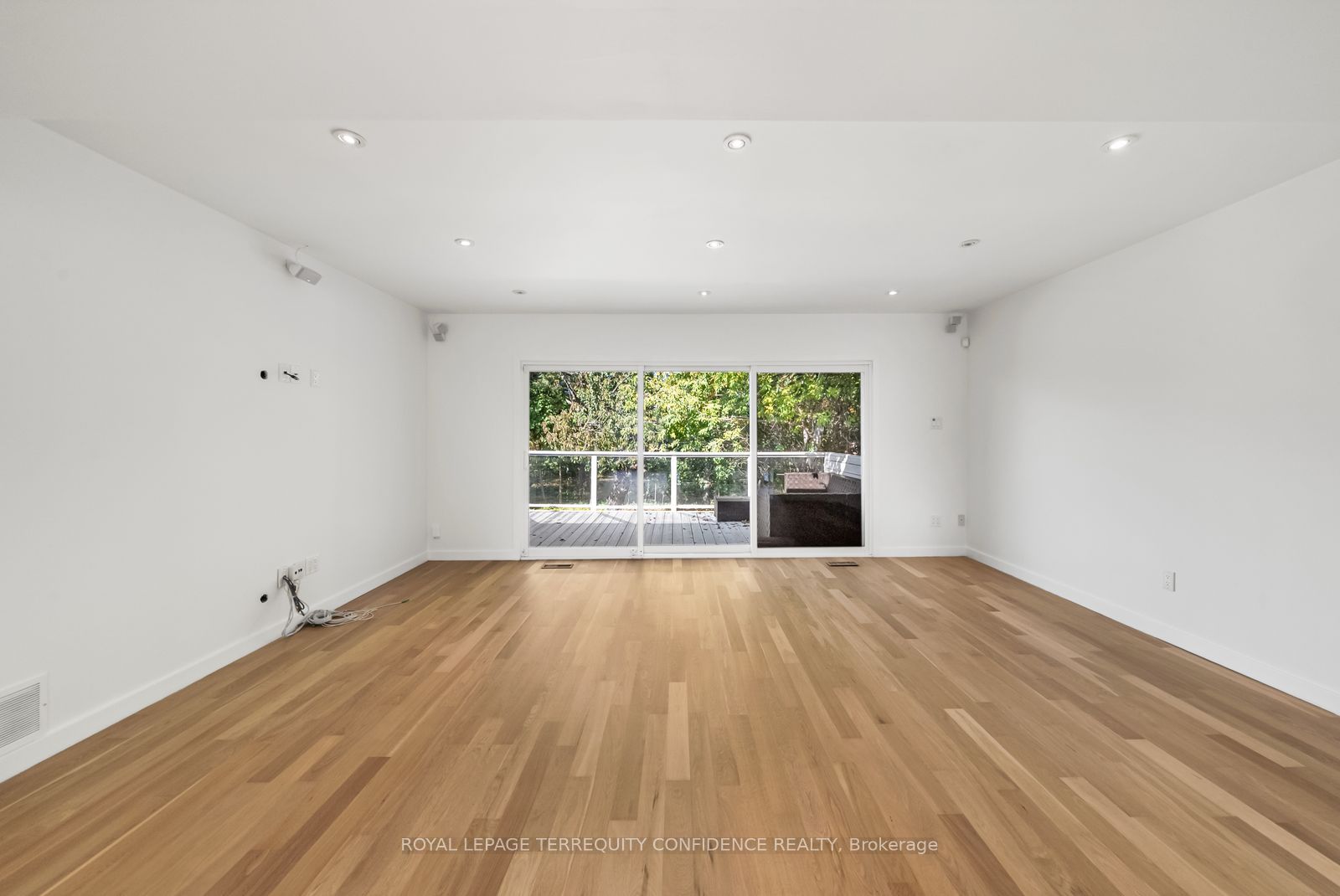 36 Sutcliffe Drive Property Photo 8
