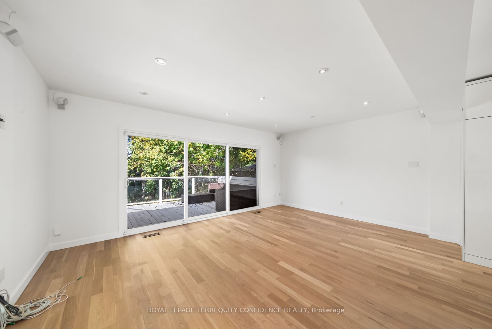 36 Sutcliffe Drive Property Photo 9
