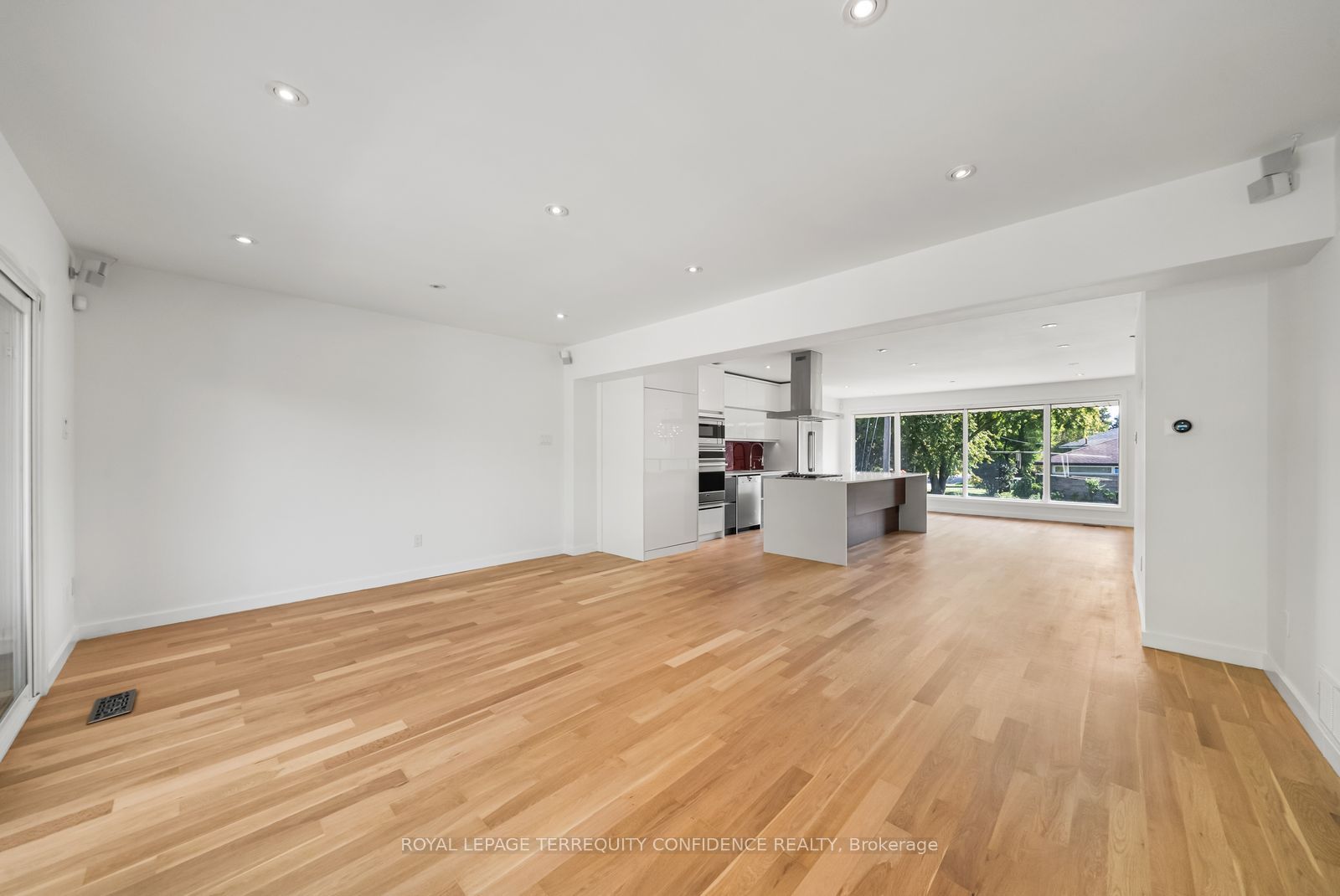 36 Sutcliffe Drive Property Photo 10