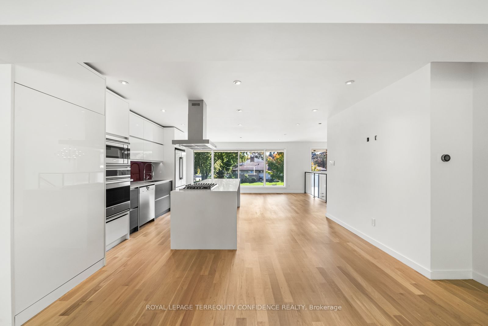 36 Sutcliffe Drive Property Photo 11