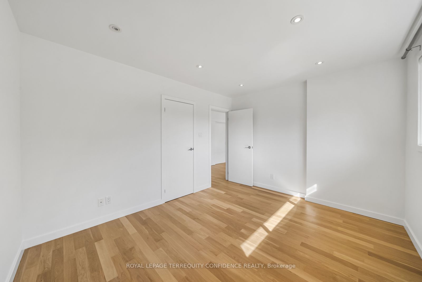 36 Sutcliffe Drive Property Photo 15