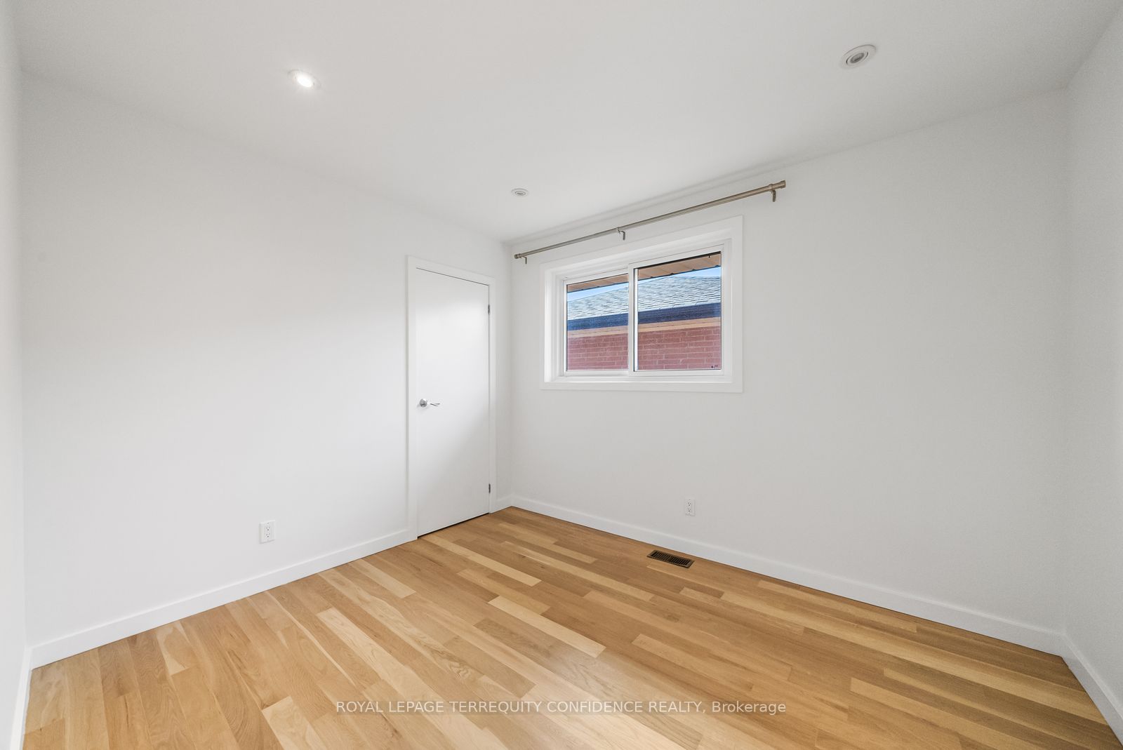 36 Sutcliffe Drive Property Photo 16