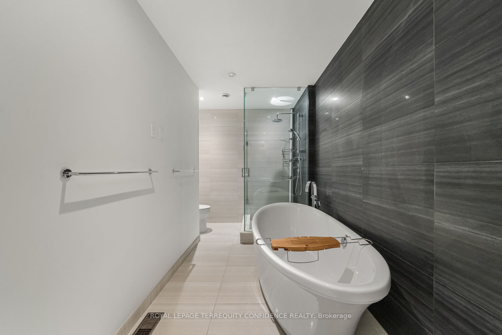 36 Sutcliffe Drive Property Photo 20