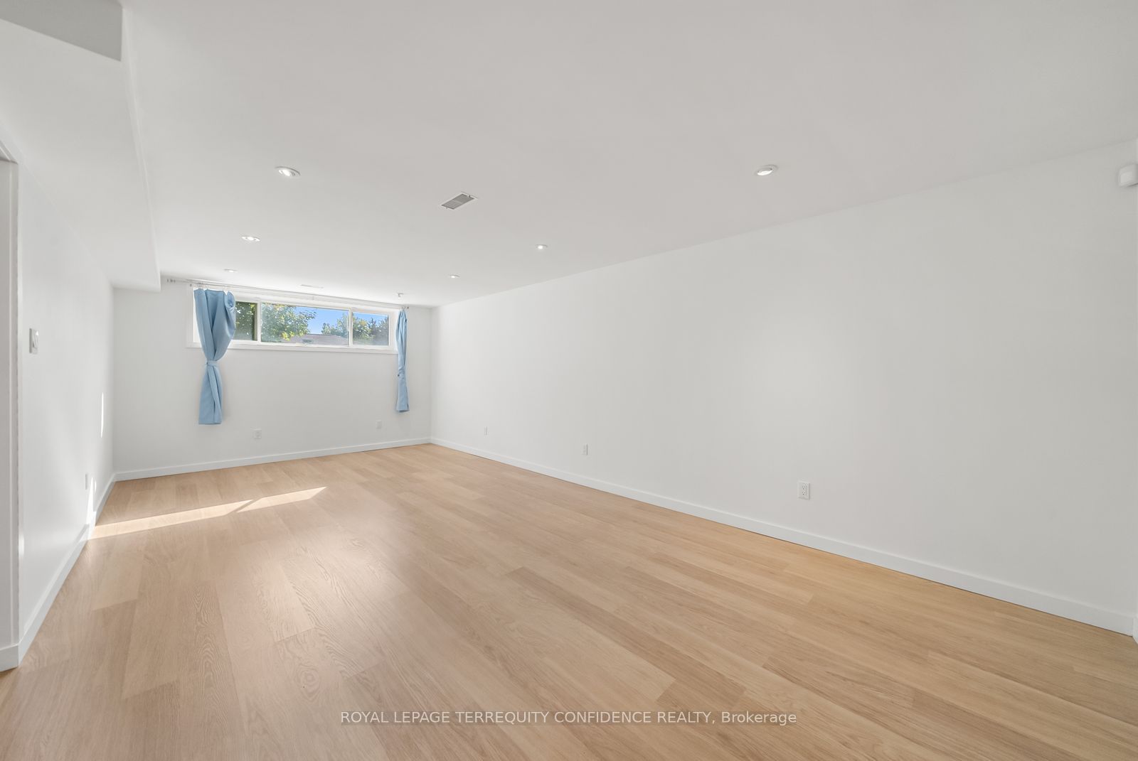 36 Sutcliffe Drive Property Photo 22