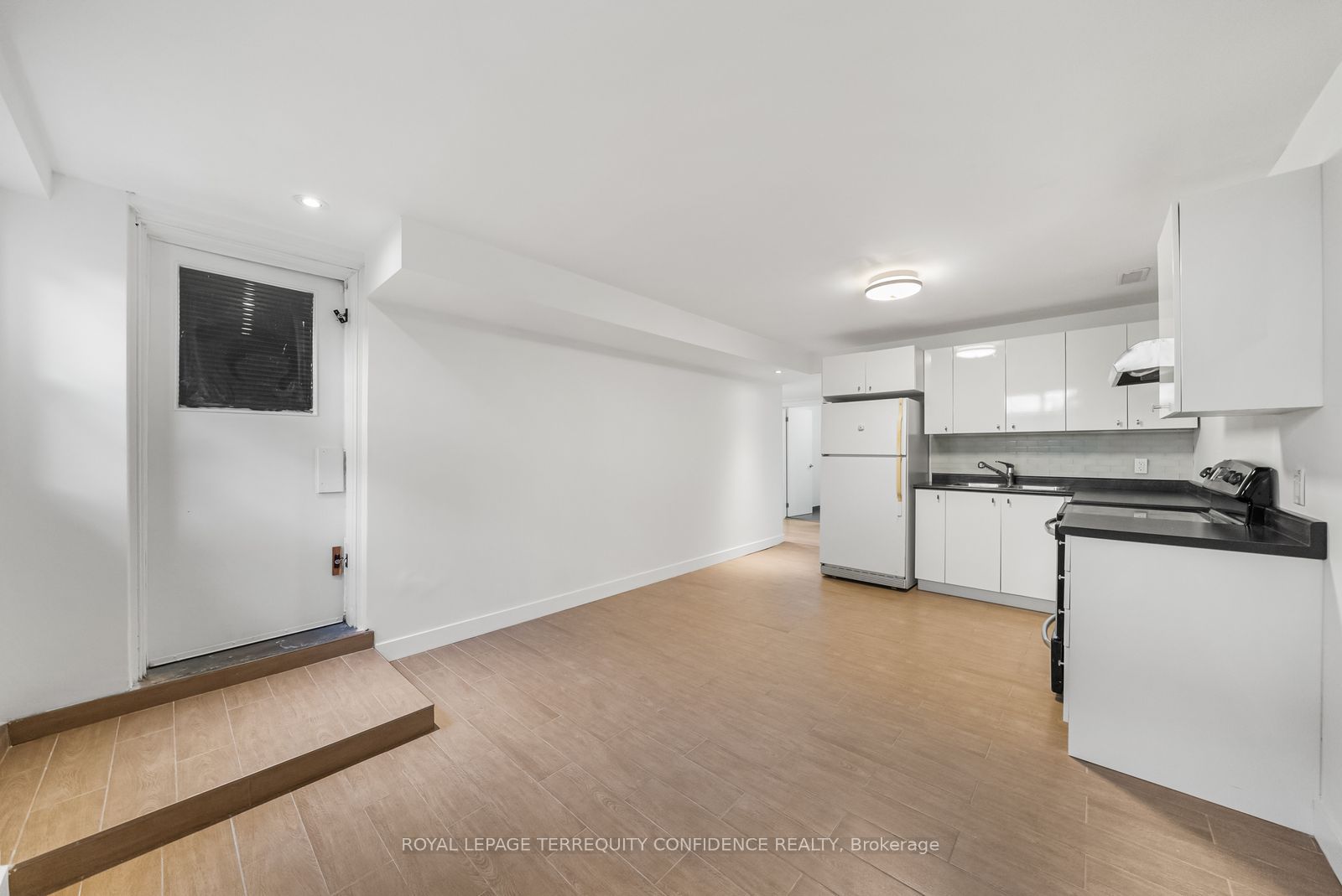 36 Sutcliffe Drive Property Photo 31
