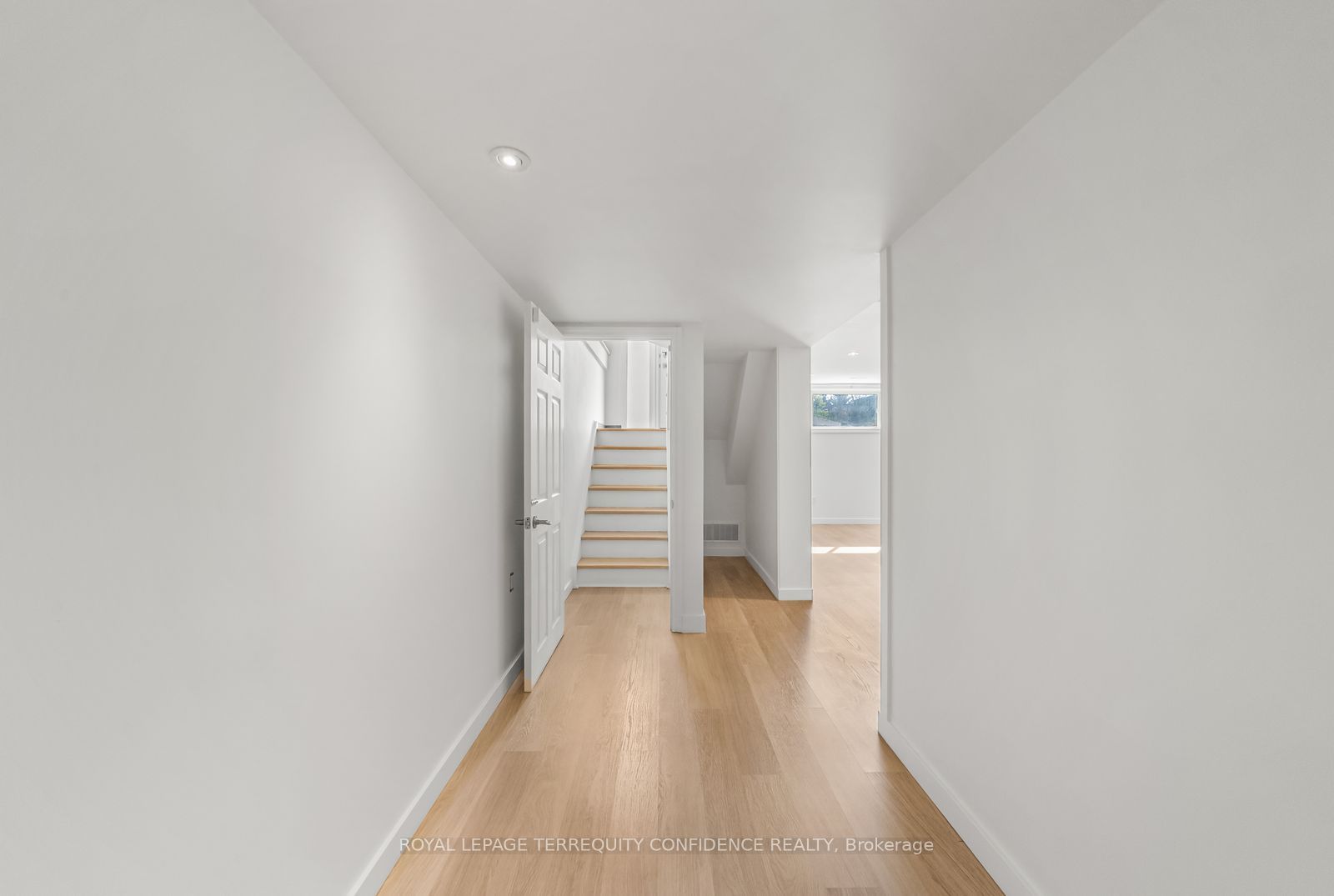 36 Sutcliffe Drive Property Photo 32