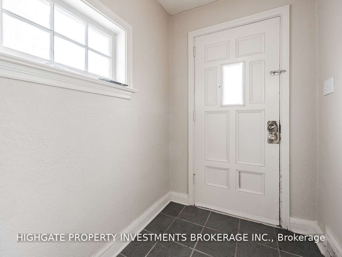 323 Rumsey Road Property Photo 3
