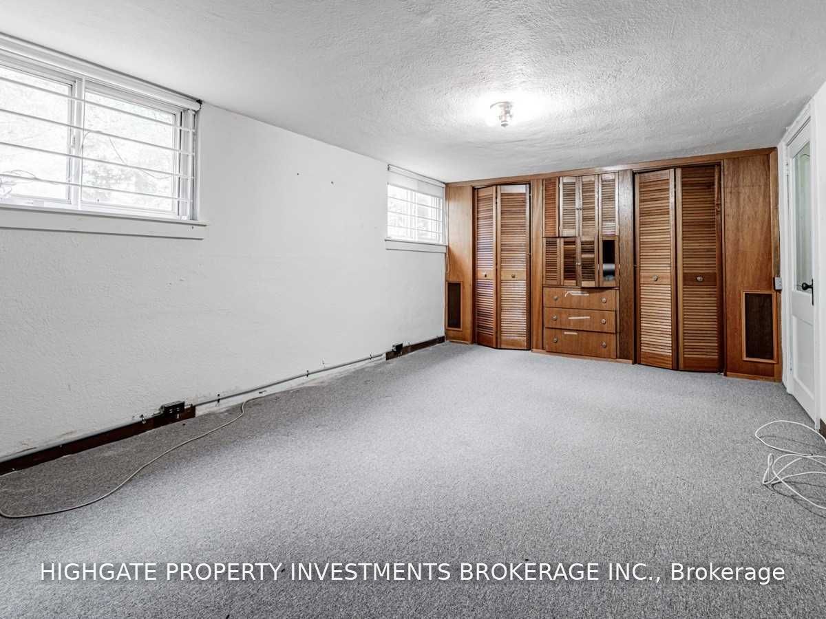 323 Rumsey Road Property Photo 22