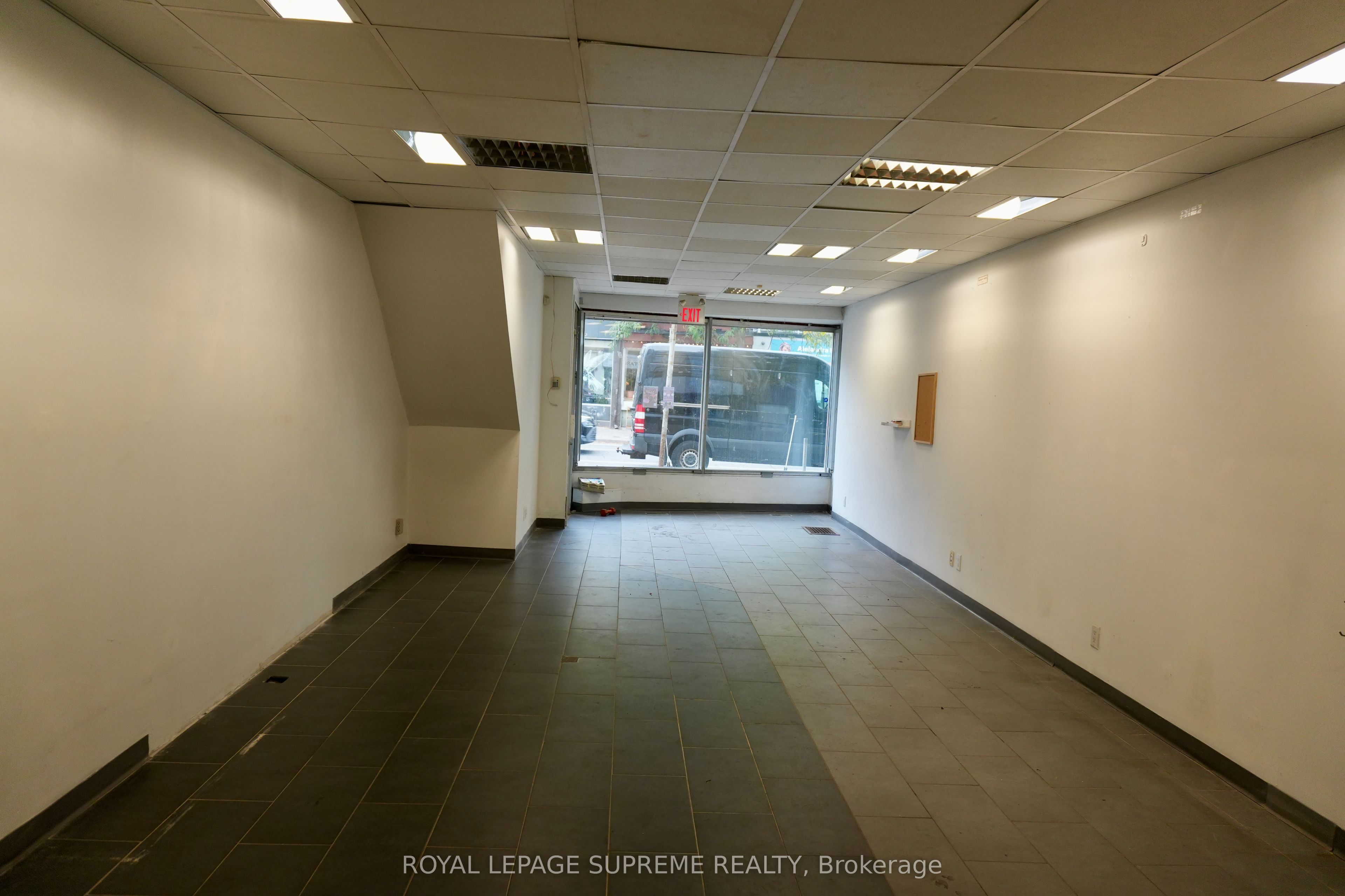 1209 Bloor Street W Property Photo 8