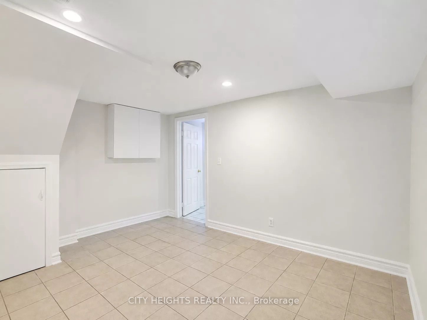 1113 Davenport Road 3 Property Photo 8