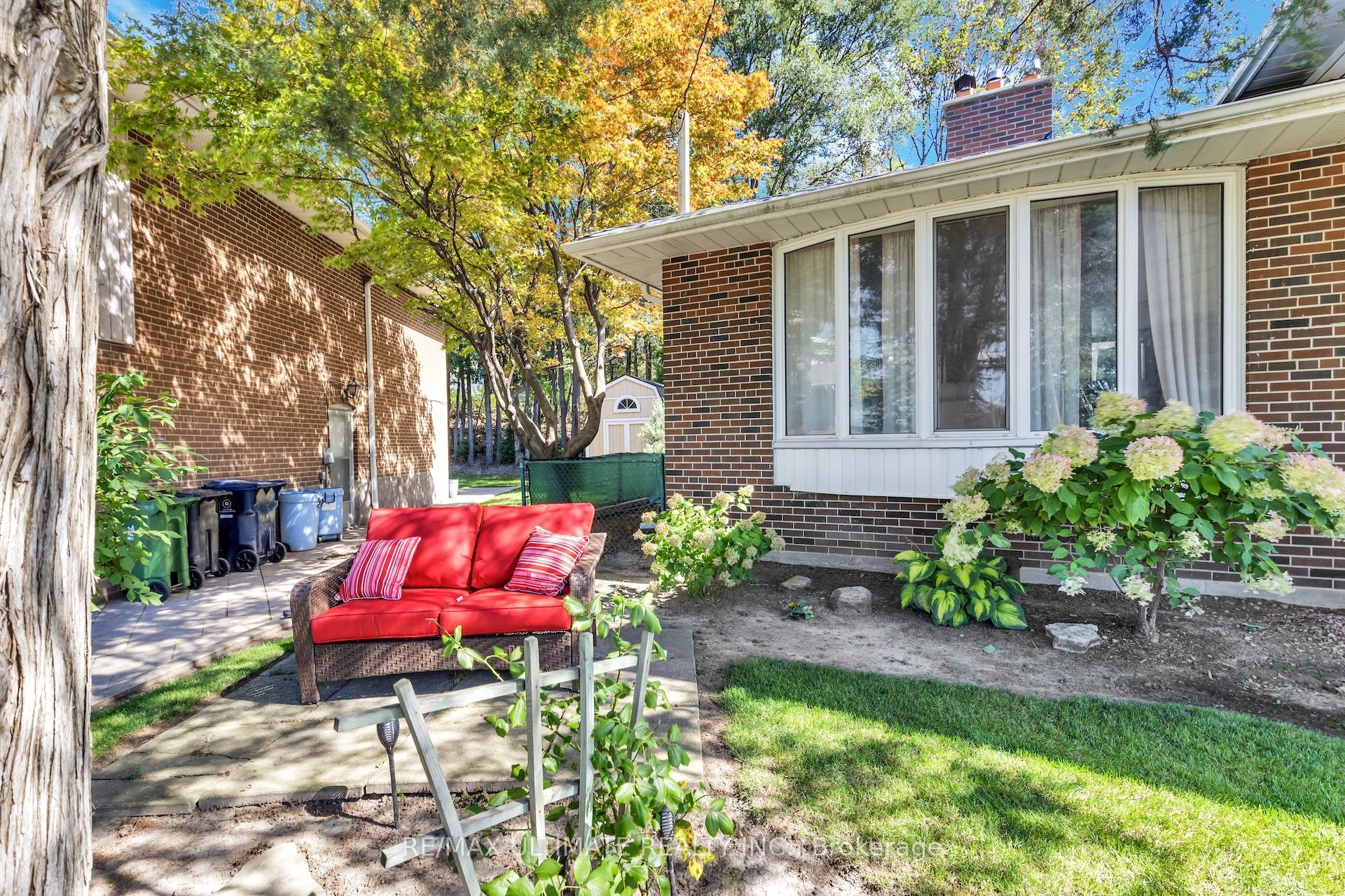 12 Petal Court Property Photo 4