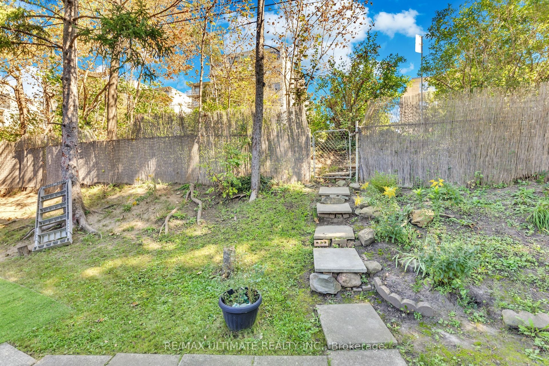 12 Petal Court Property Photo 37