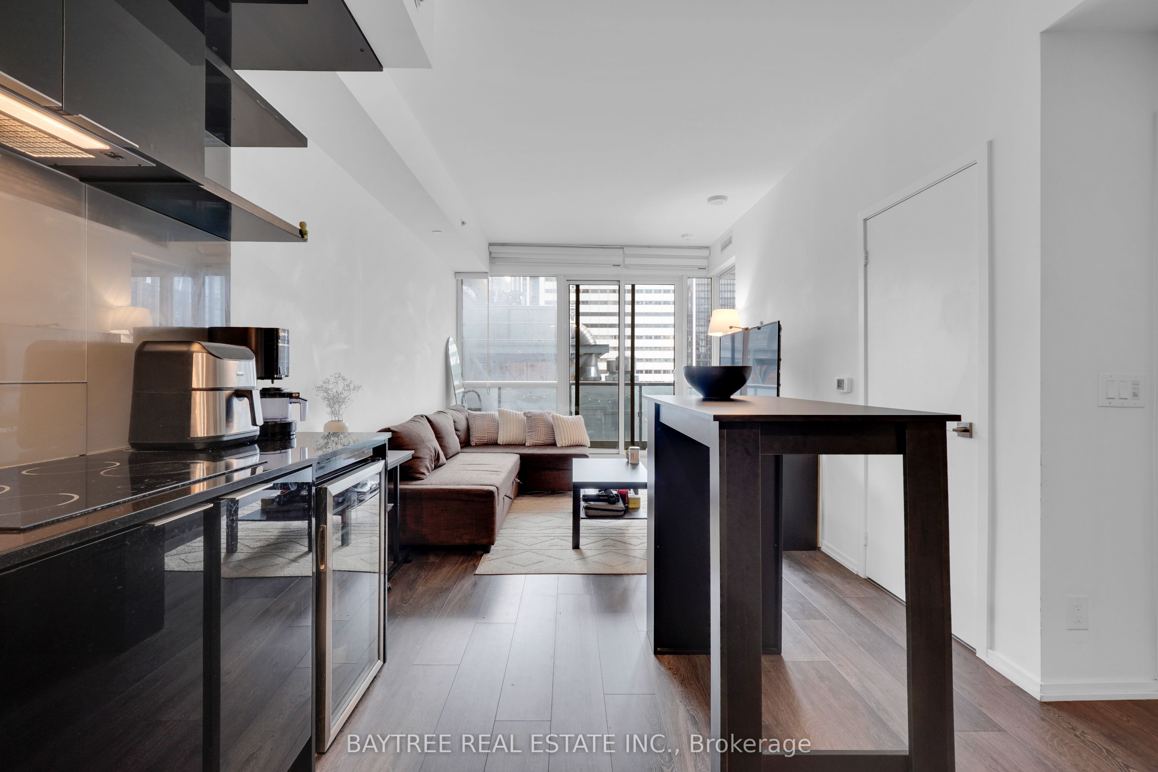 70 Temperance Street 2610 Property Photo 4