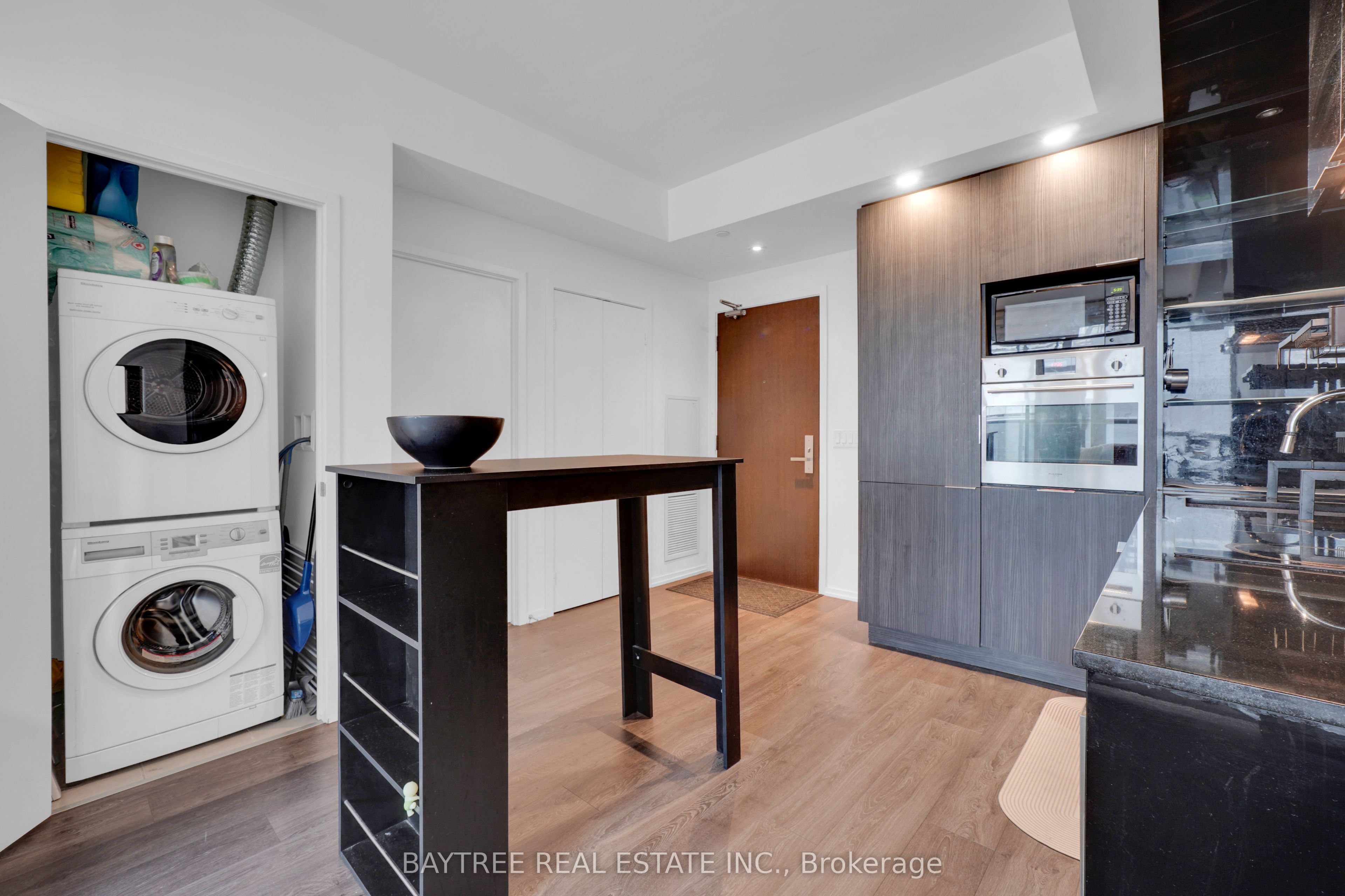 70 Temperance Street 2610 Property Photo 6