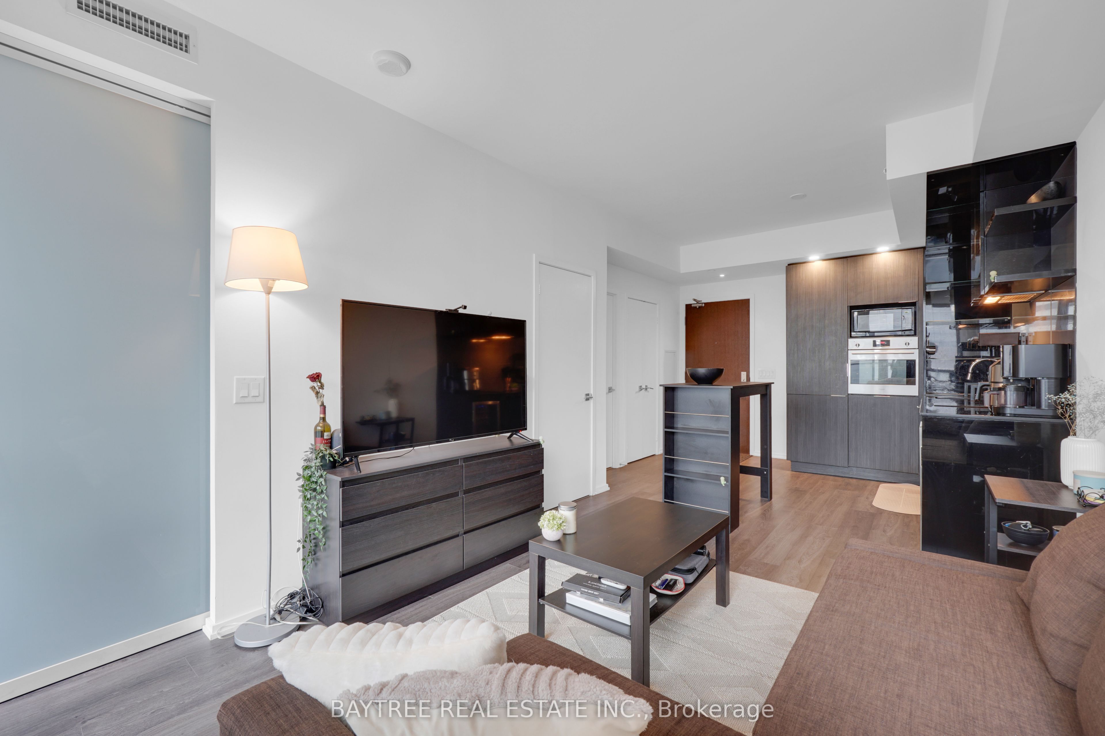 70 Temperance Street 2610 Property Photo 10