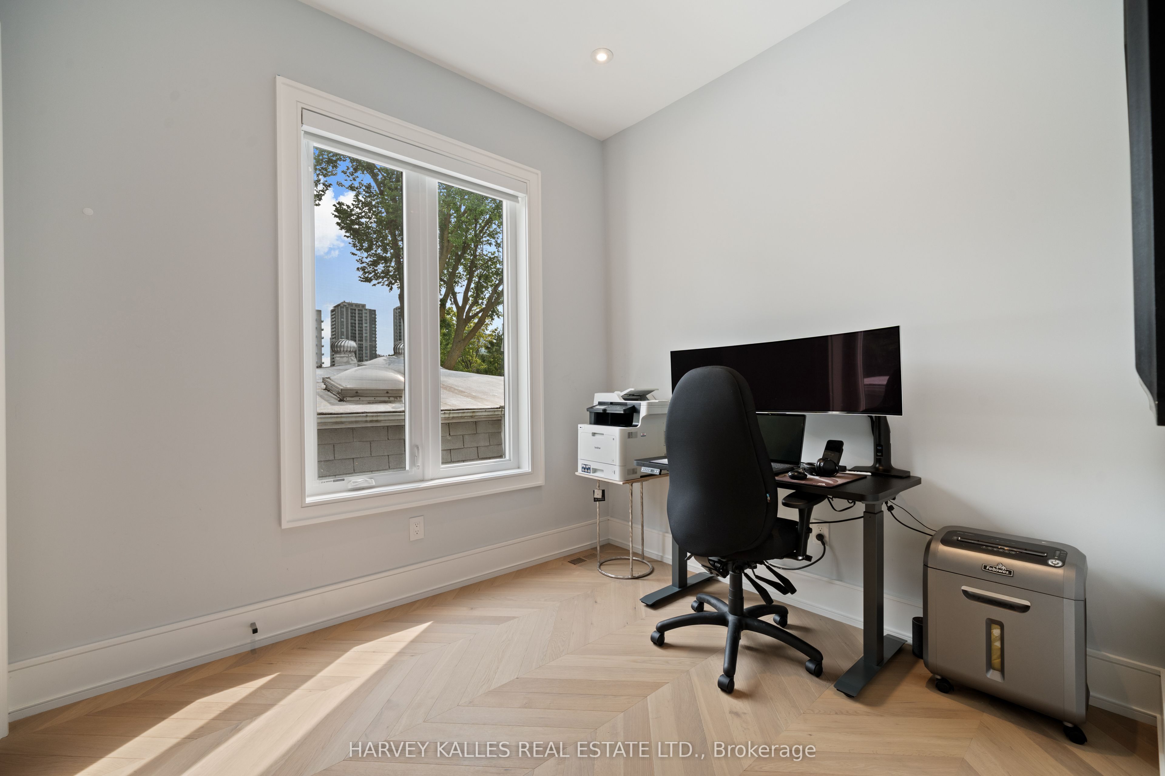 84 Florence Avenue Property Photo 30