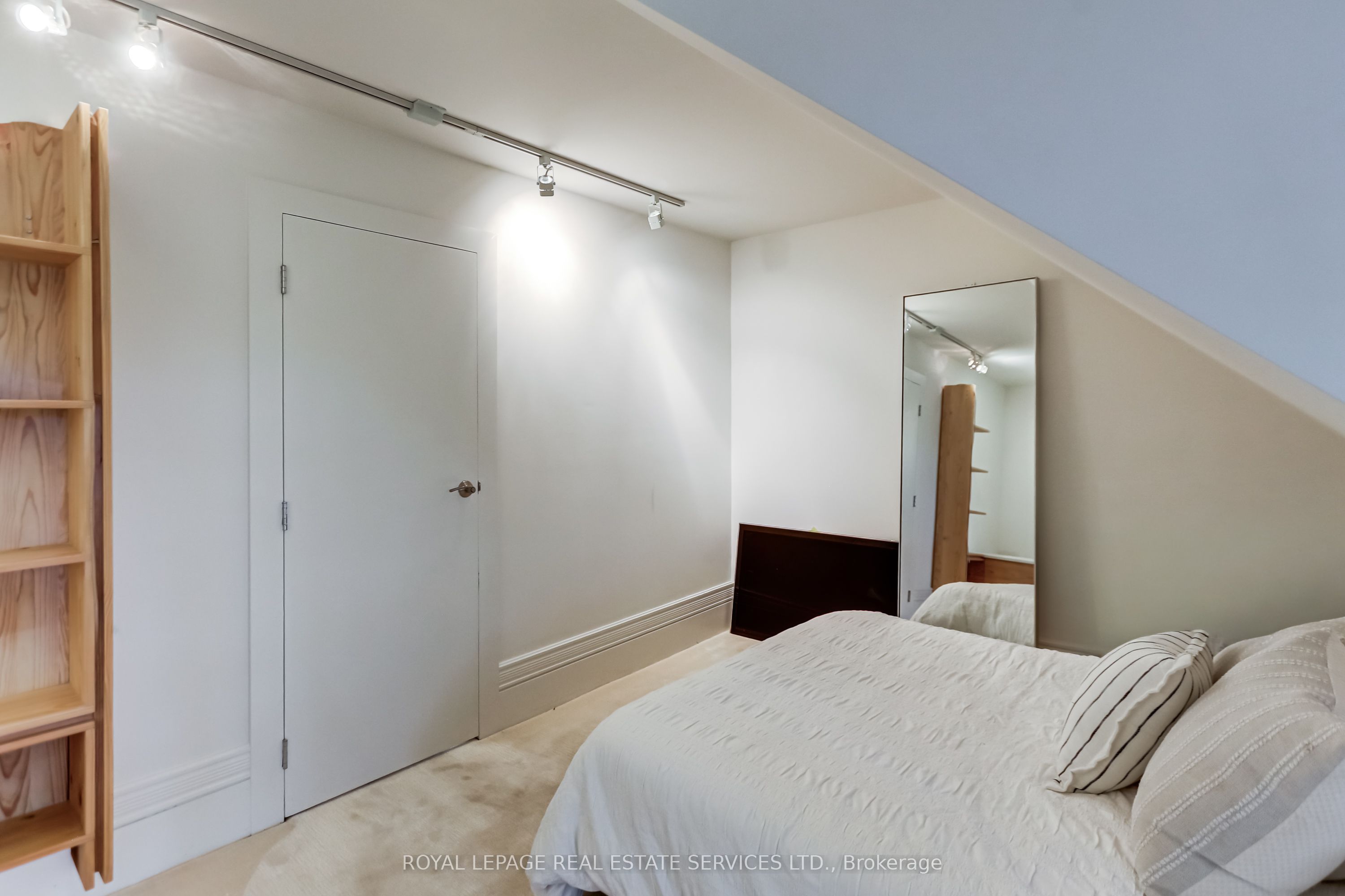 358 Sackville Street Property Photo 25