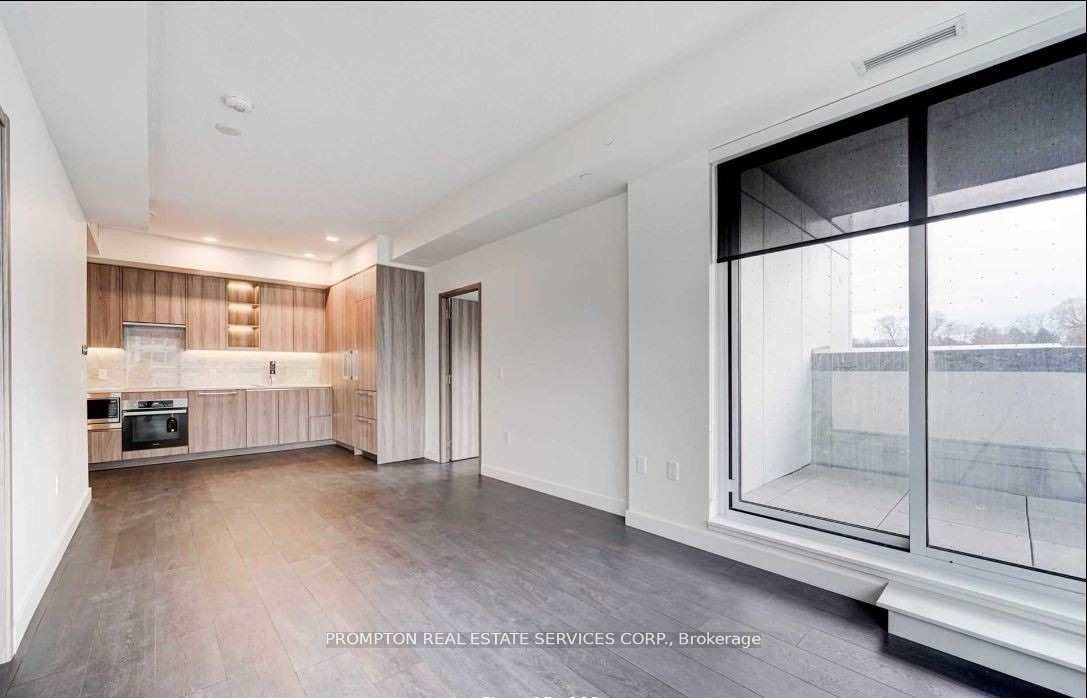 95 Mcmahon Drive 1706 Property Photo 6
